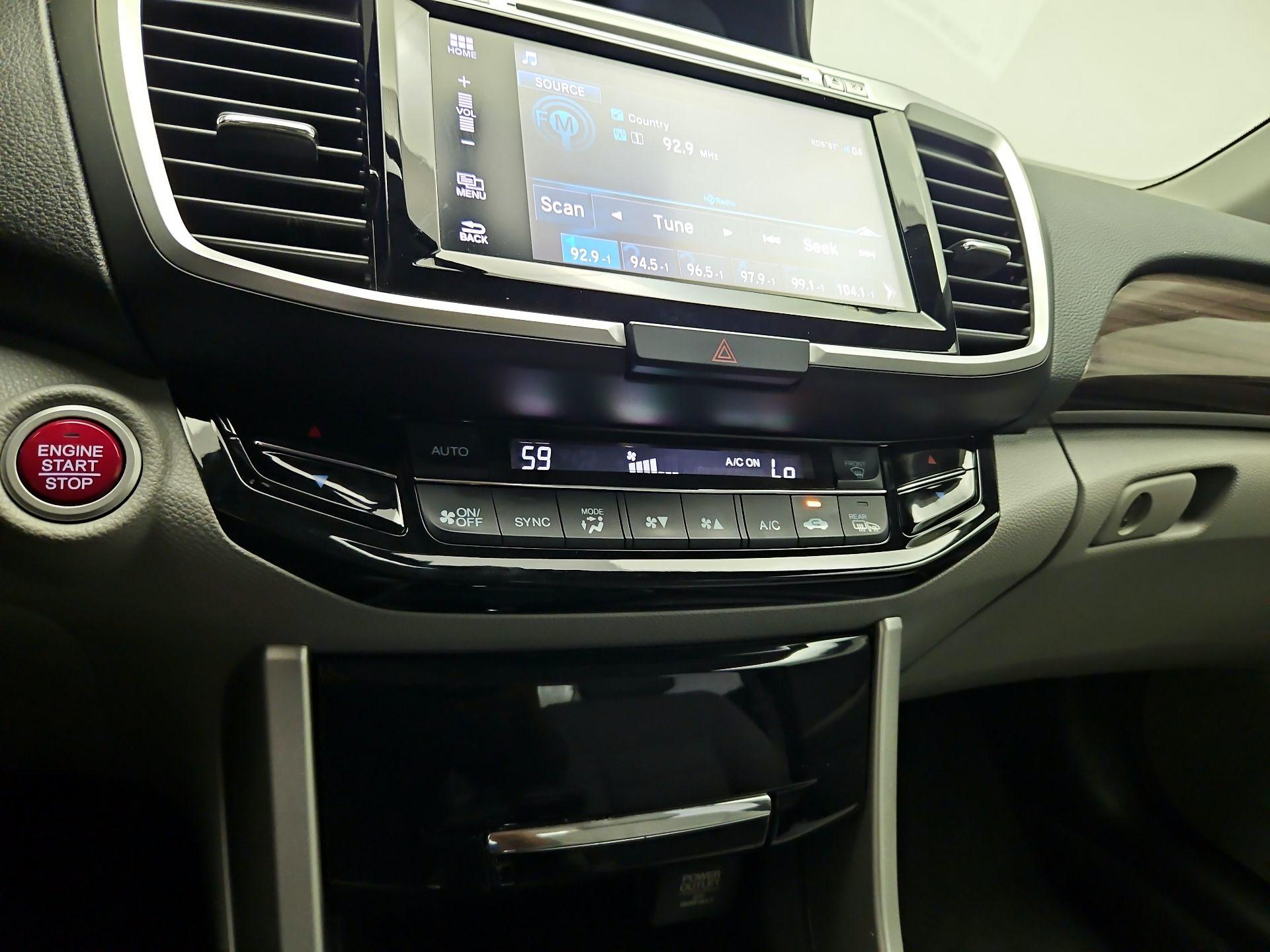 Thumbnail: 2016 Honda Accord - 15