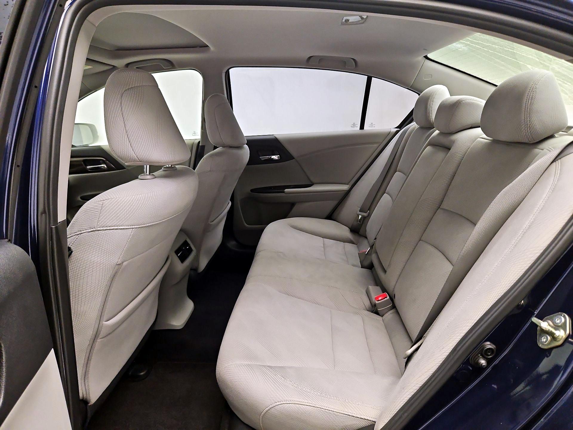 Thumbnail: 2016 Honda Accord - 17