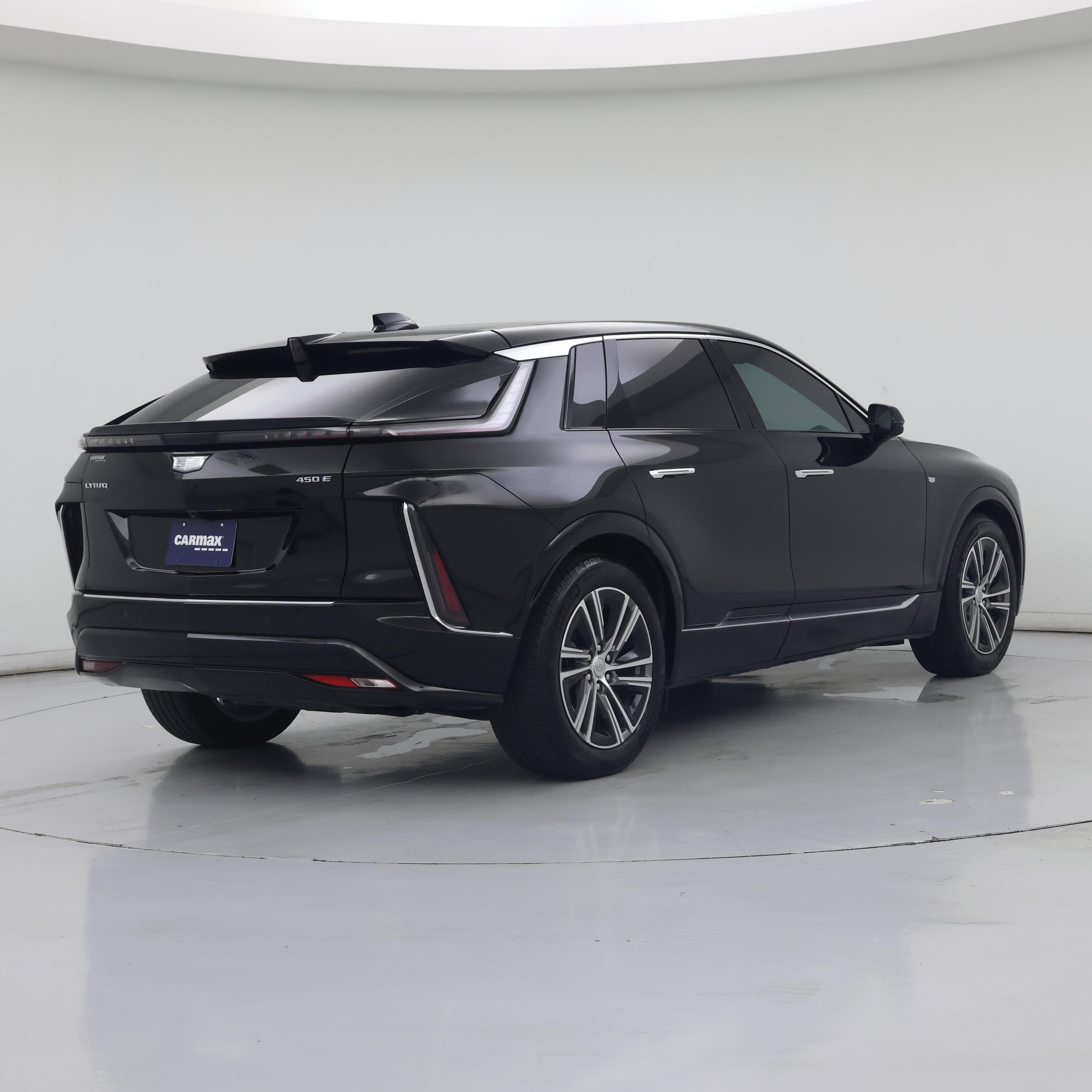 Thumbnail: 2024 Cadillac Lyriq - 8