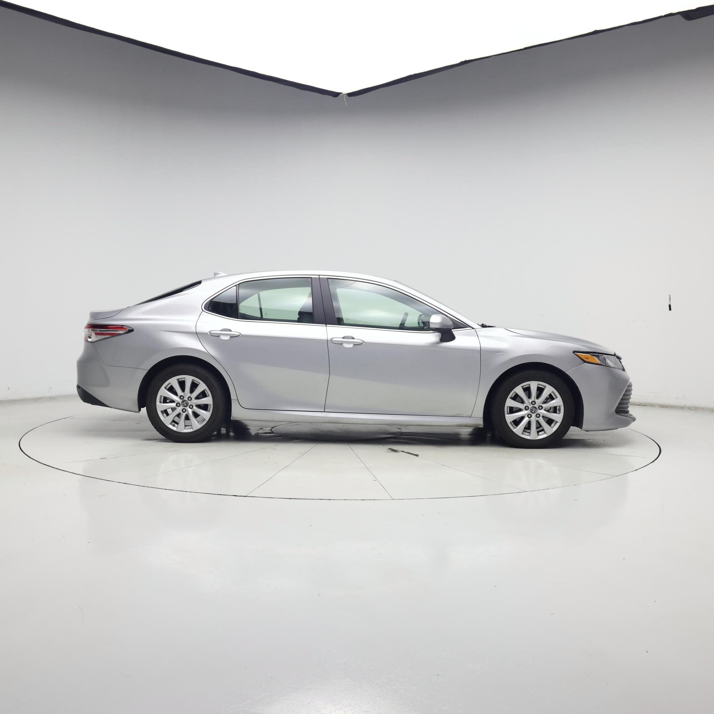 Thumbnail: 2019 Toyota Camry - 7