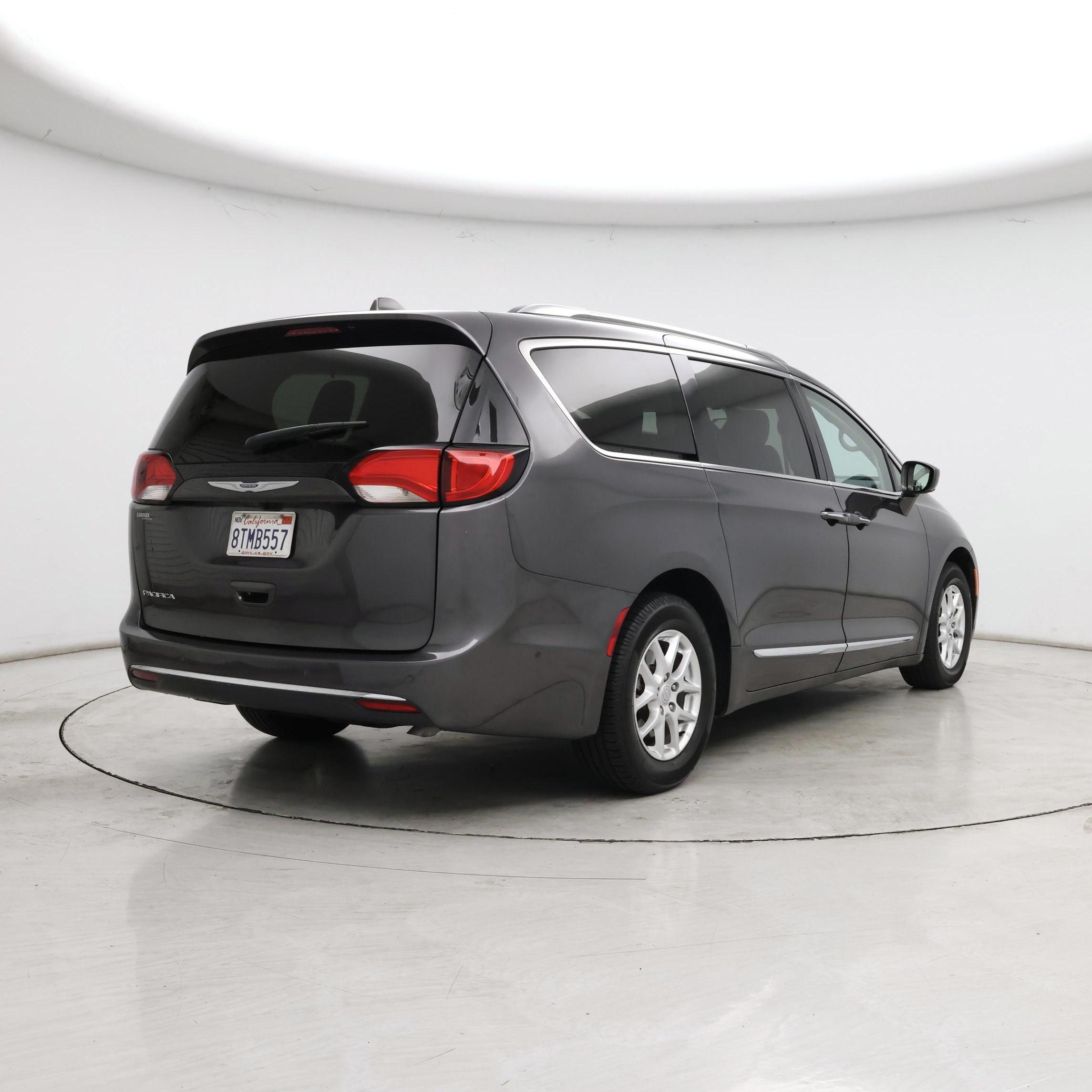 Thumbnail: 2020 Chrysler Pacifica - 8