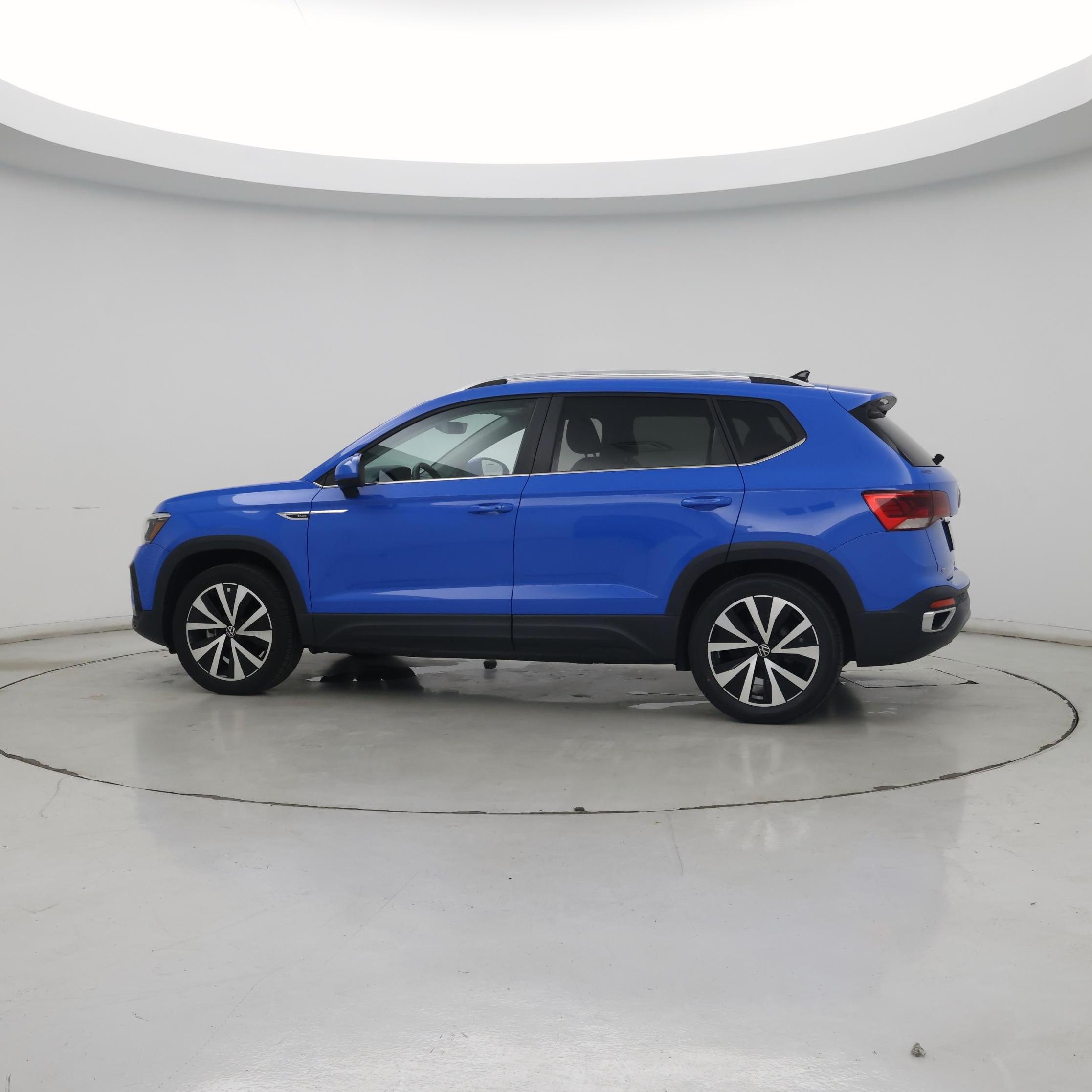 Thumbnail: 2023 Volkswagen Taos - 3