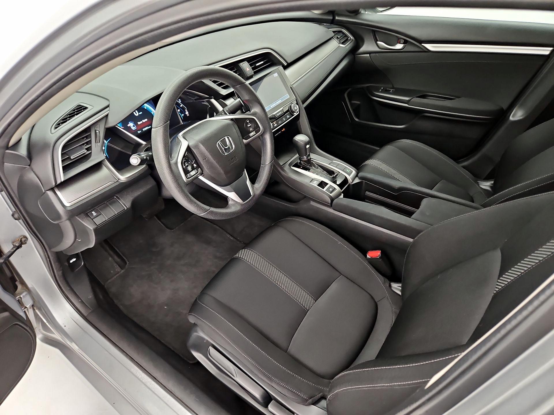 Thumbnail: 2016 Honda Civic - 11