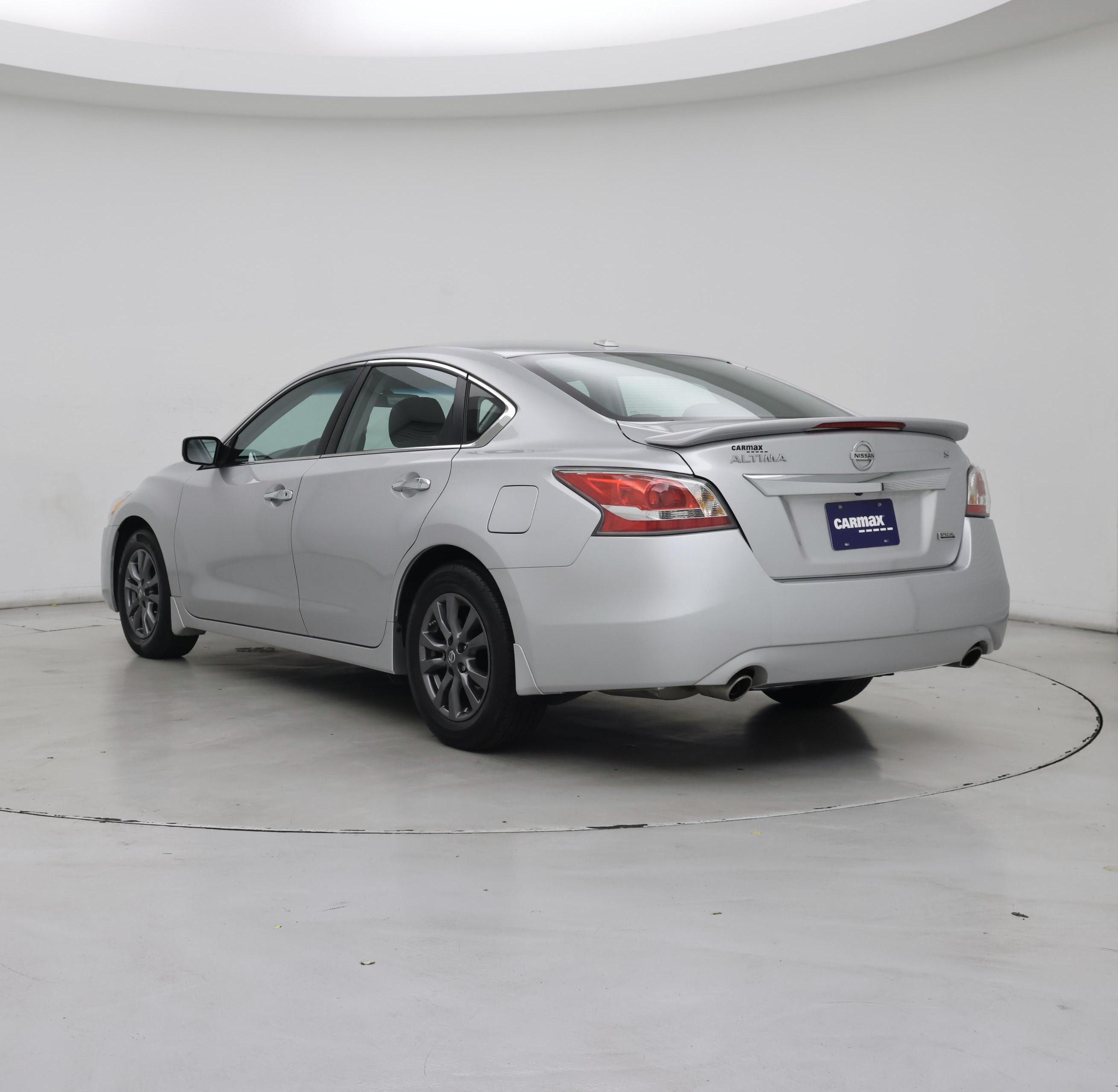 Thumbnail: 2015 Nissan Altima - 2