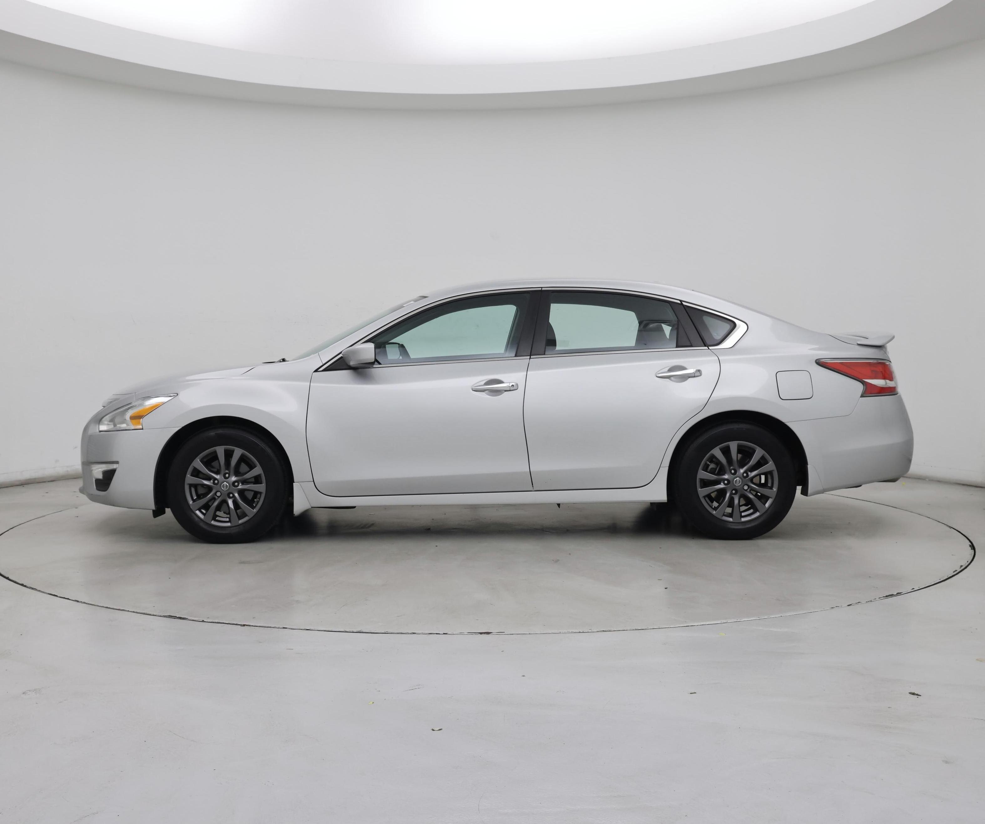 Thumbnail: 2015 Nissan Altima - 3
