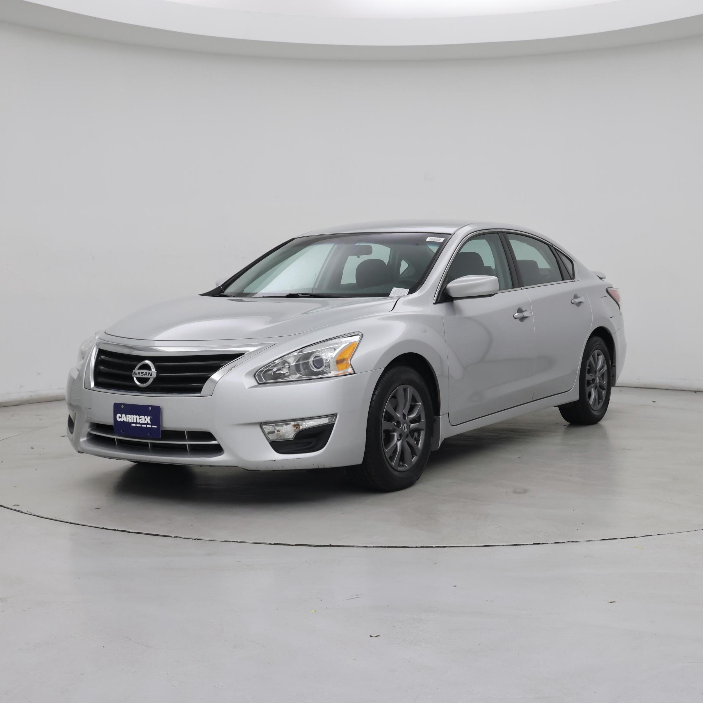 Thumbnail: 2015 Nissan Altima - 4