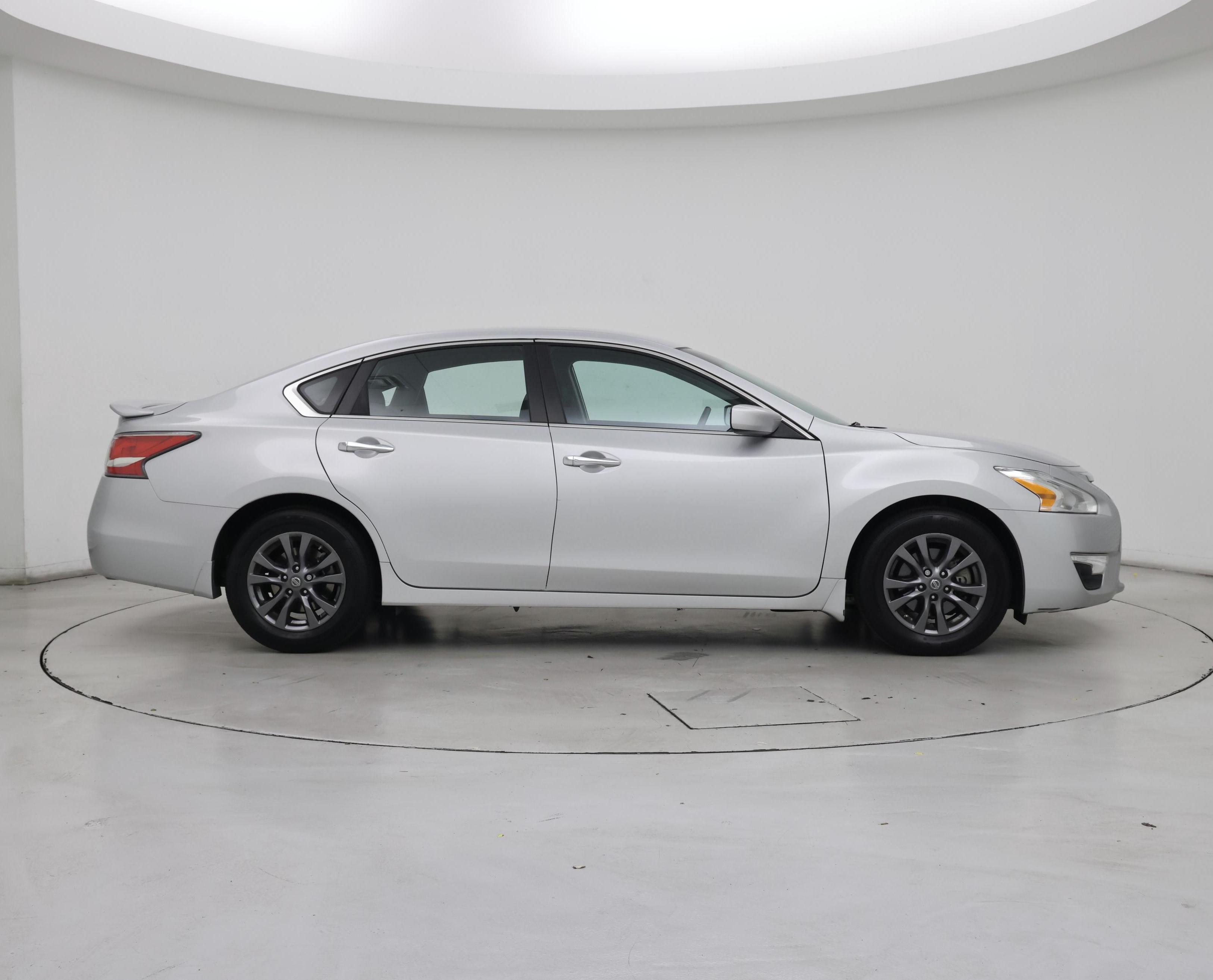 Thumbnail: 2015 Nissan Altima - 7