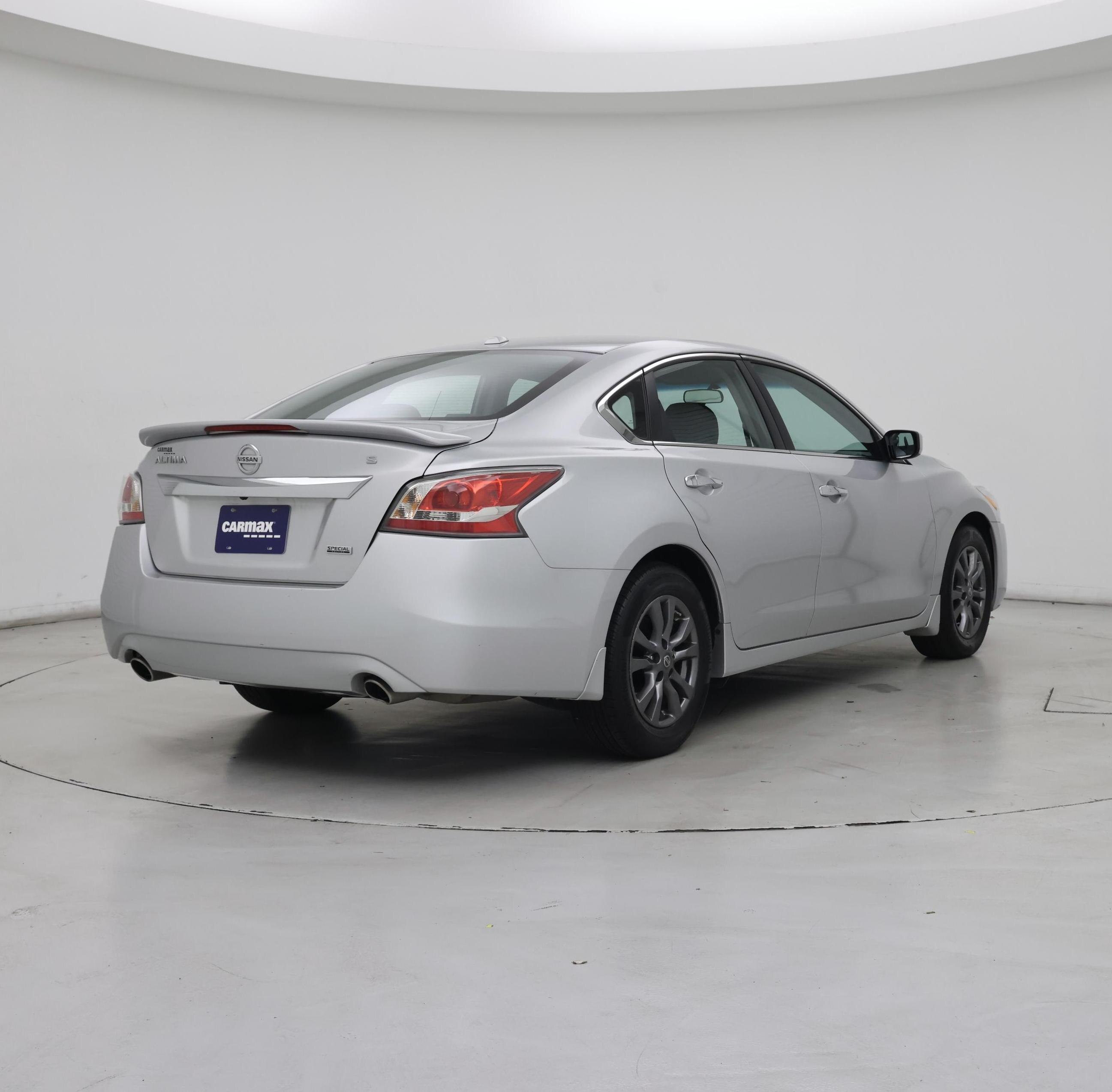 Thumbnail: 2015 Nissan Altima - 8