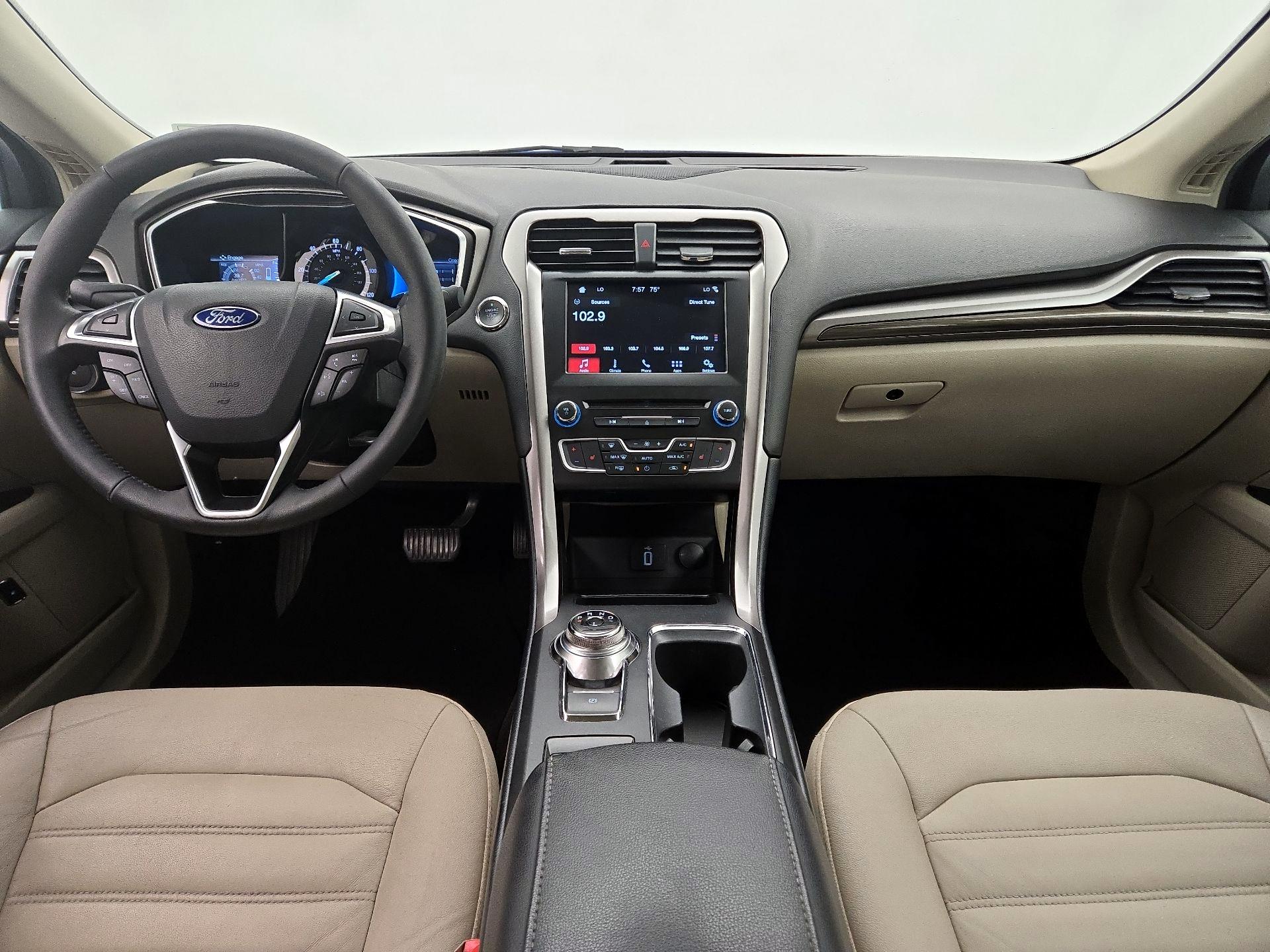 Thumbnail: 2017 Ford Fusion - 9