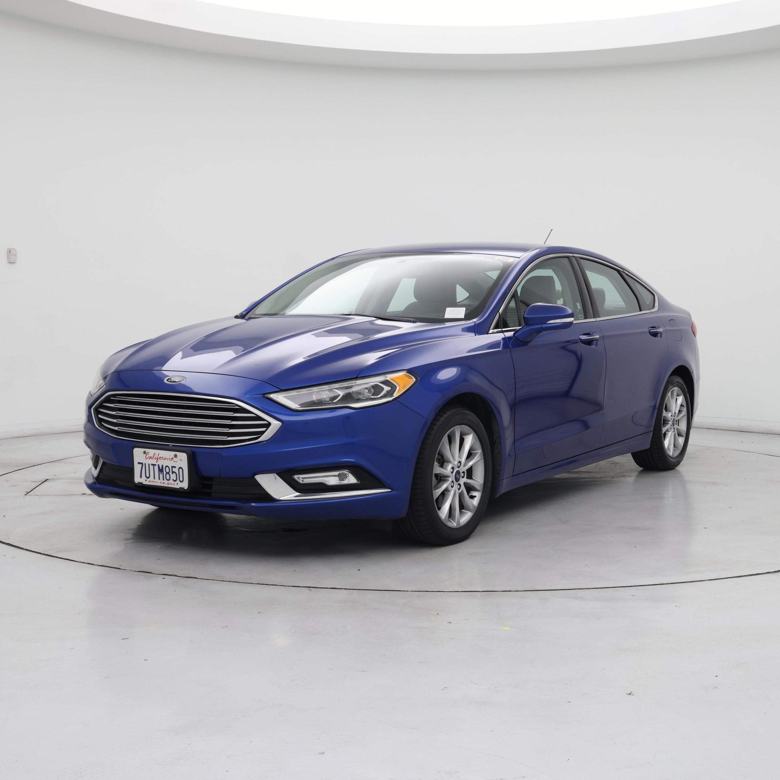 Thumbnail: 2017 Ford Fusion - 4