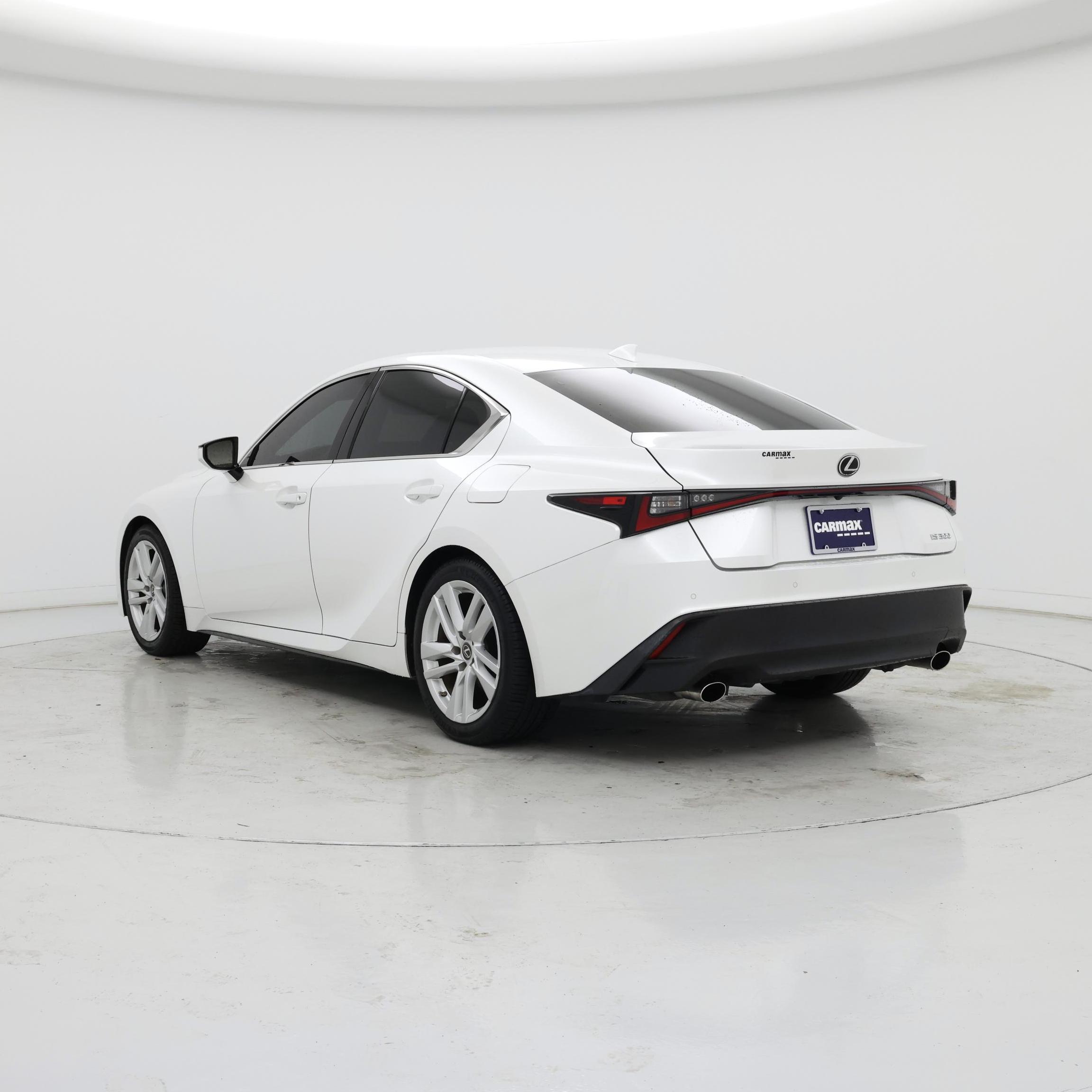 Thumbnail: 2021 Lexus IS - 2