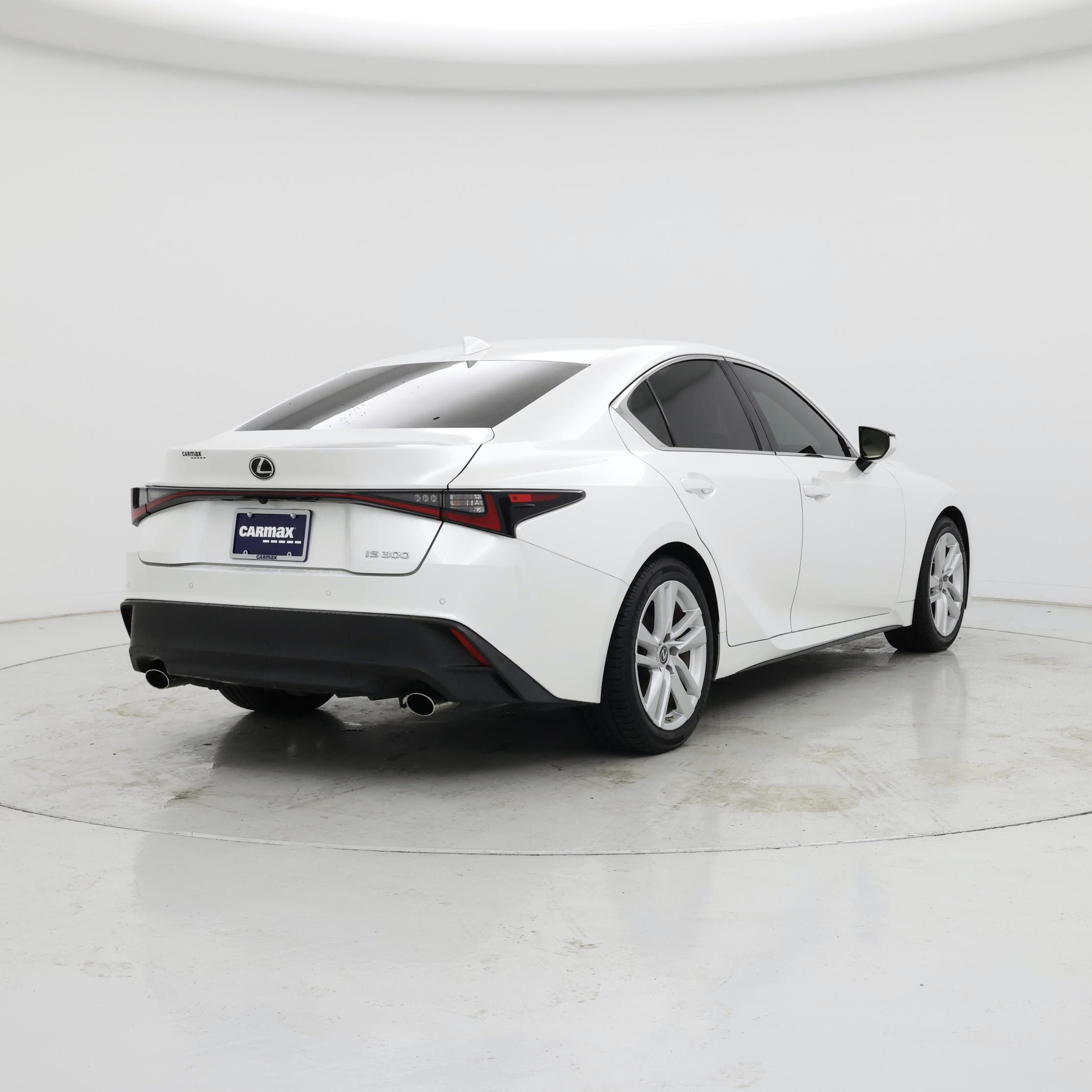Thumbnail: 2021 Lexus IS - 8