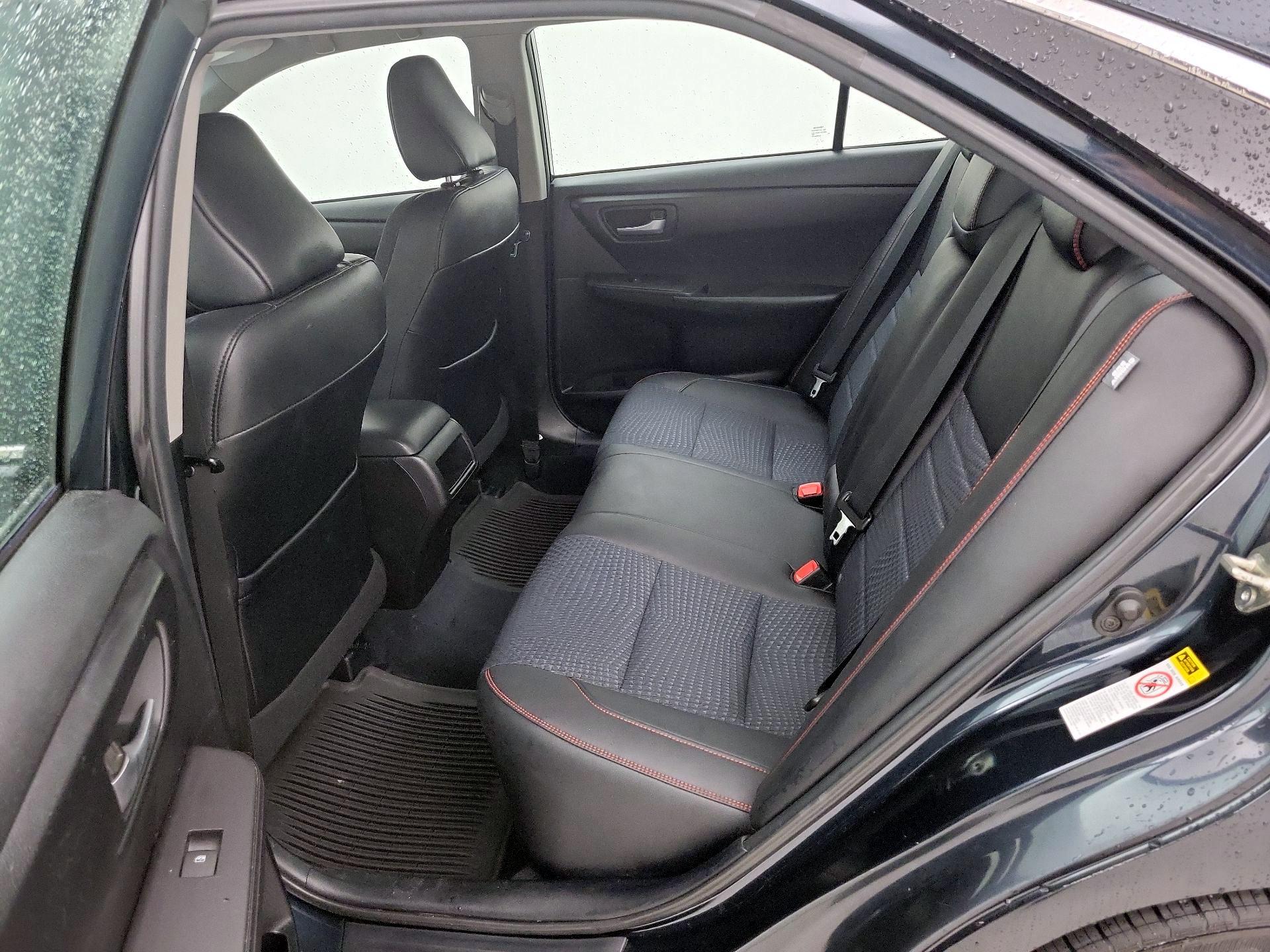 Thumbnail: 2015 Toyota Camry - 19