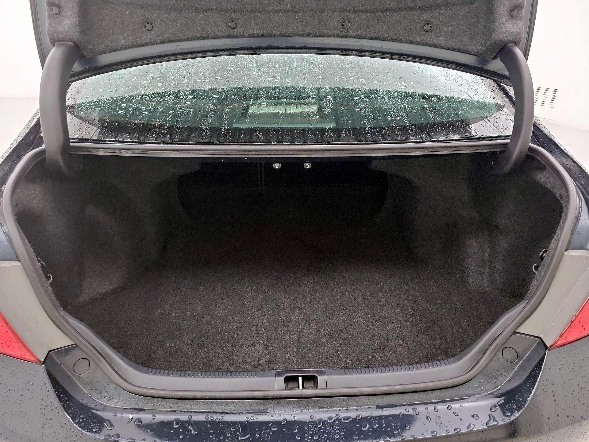 Thumbnail: 2015 Toyota Camry - 20