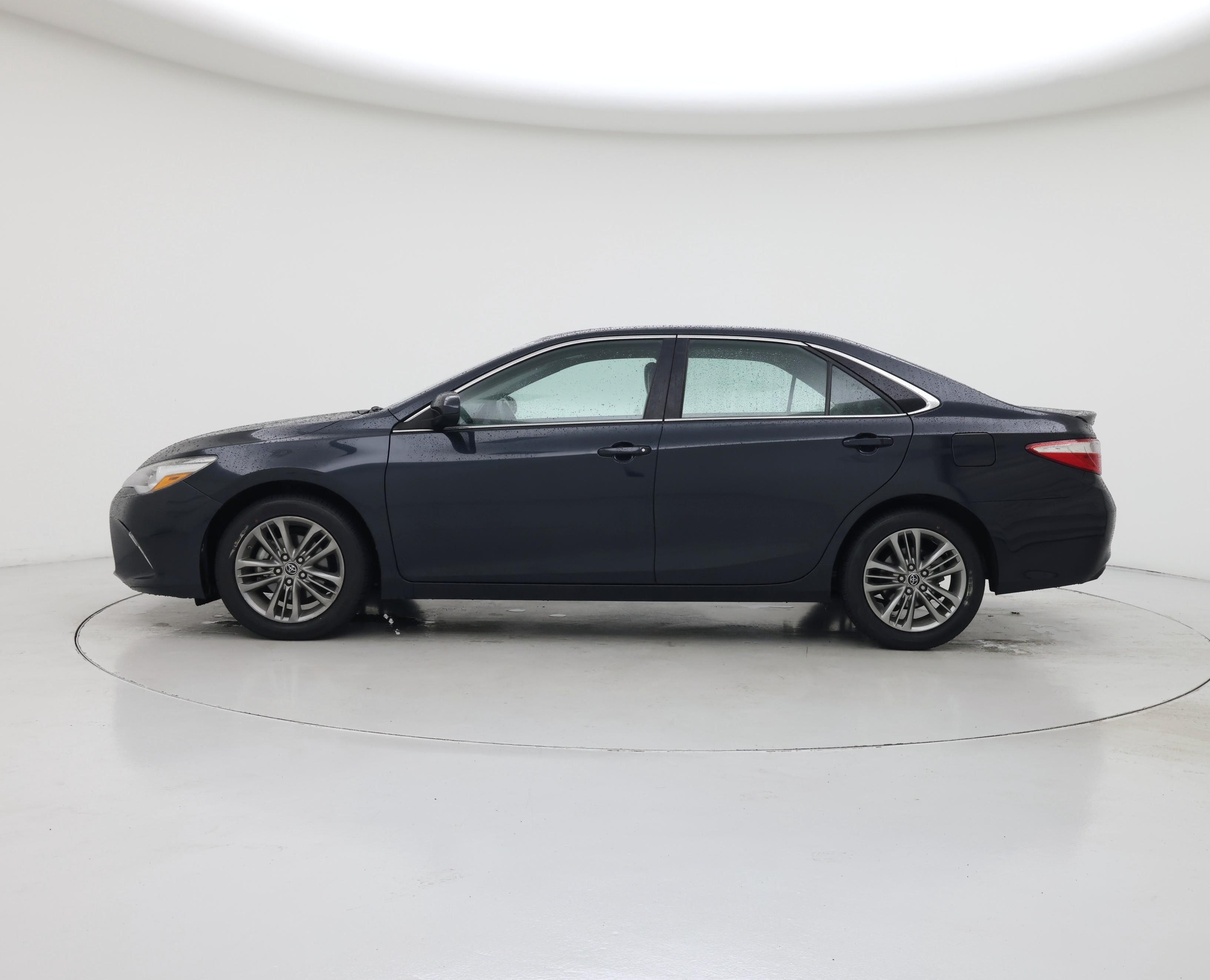 Thumbnail: 2015 Toyota Camry - 3