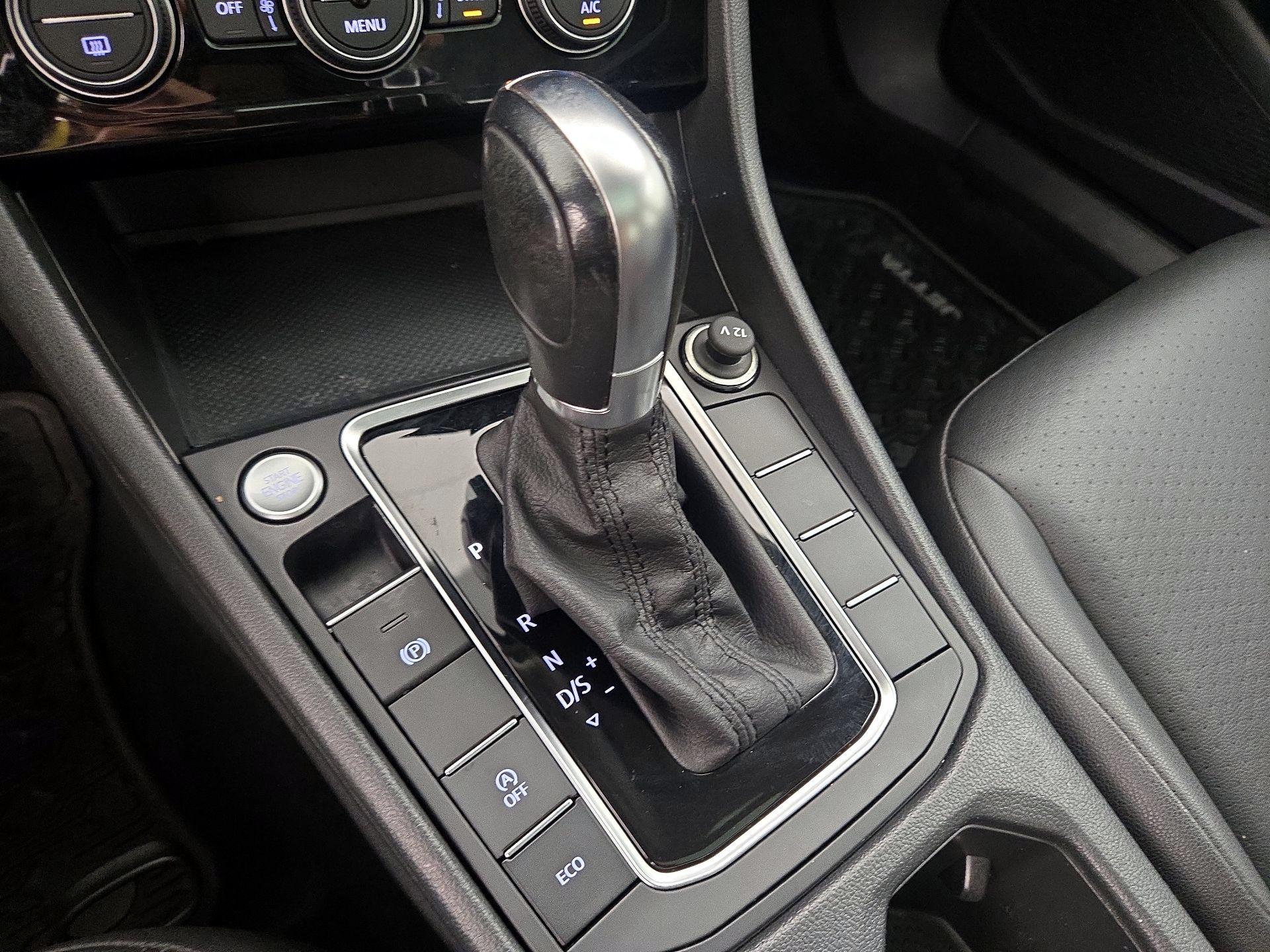 Thumbnail: 2019 Volkswagen Jetta - 17