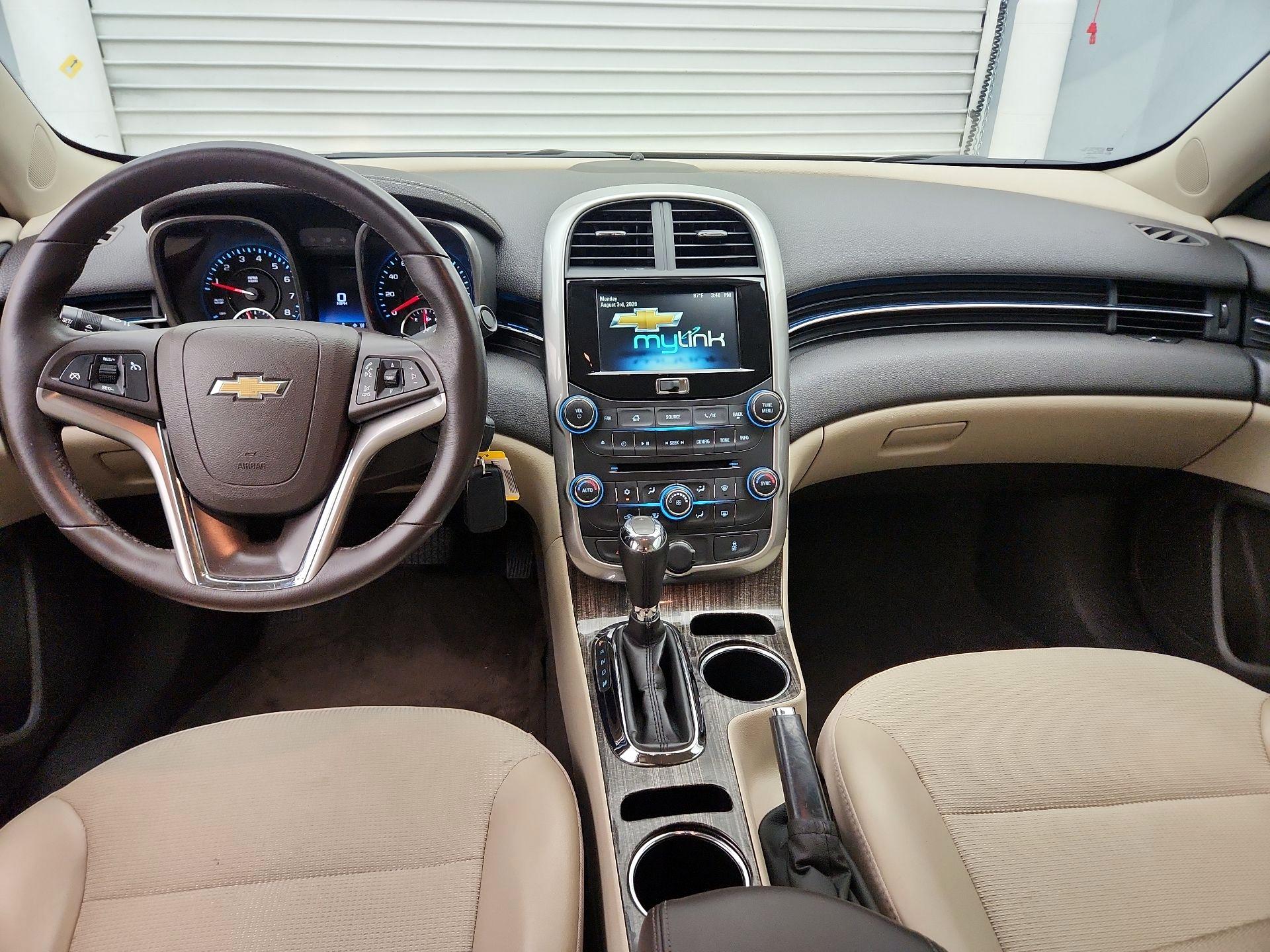 Thumbnail: 2015 Chevrolet Malibu - 9