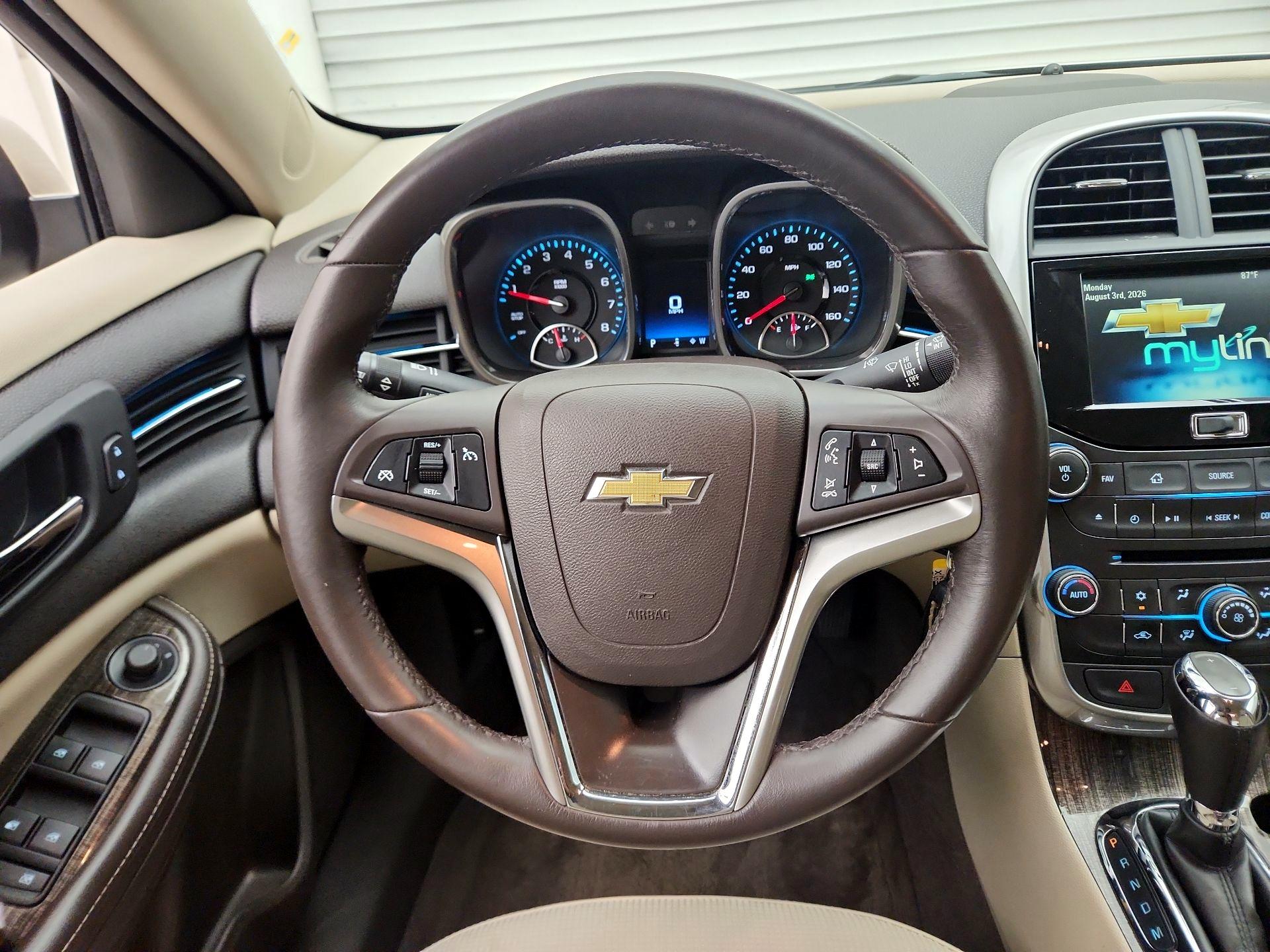 Thumbnail: 2015 Chevrolet Malibu - 10