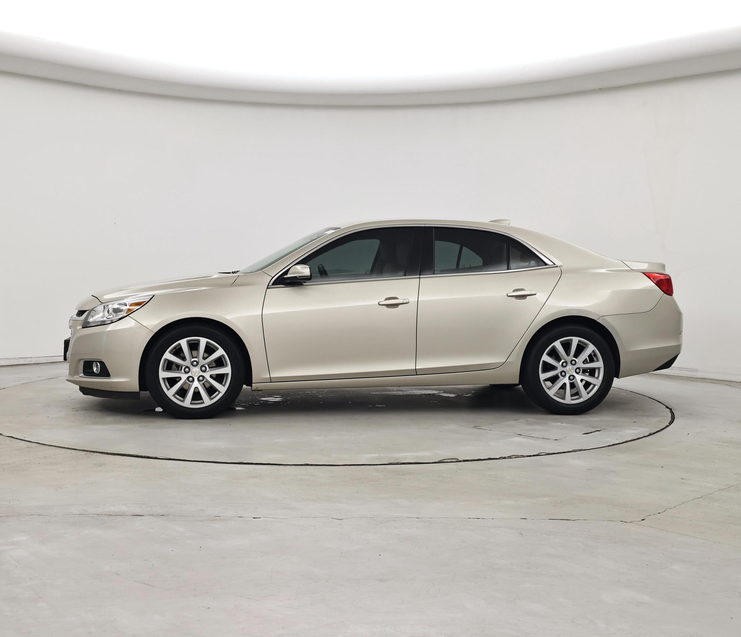 Thumbnail: 2015 Chevrolet Malibu - 3