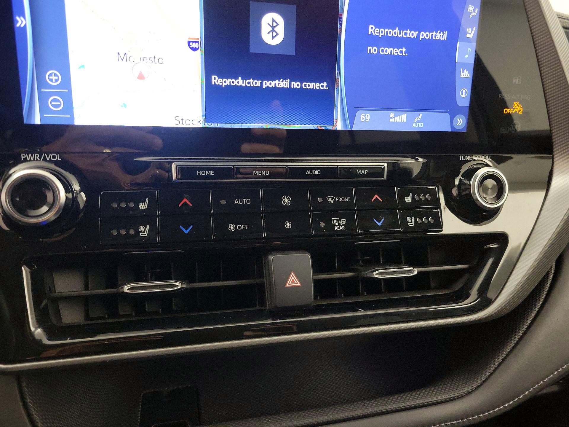 Thumbnail: 2021 Toyota Highlander - 16