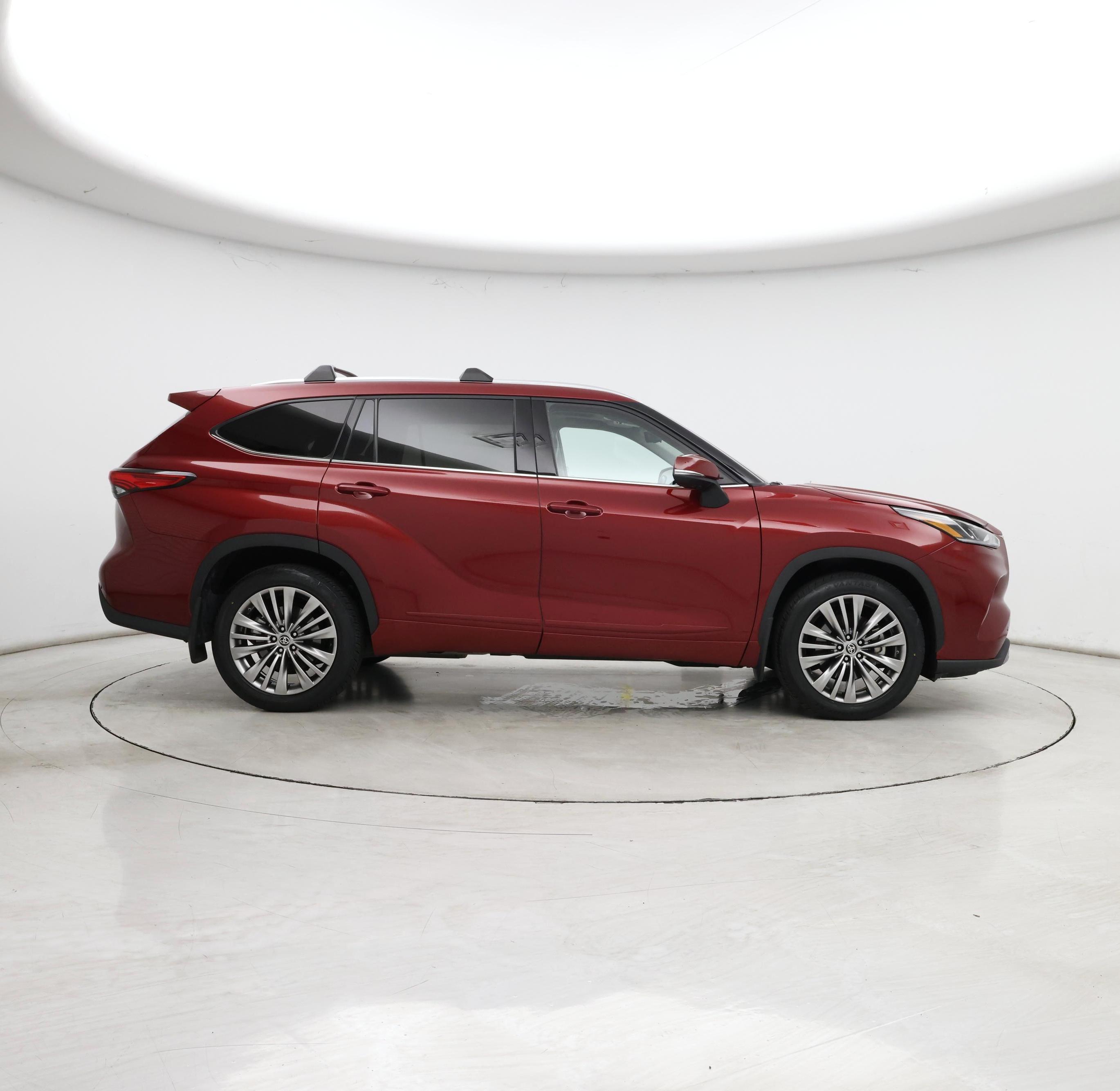 Thumbnail: 2021 Toyota Highlander - 7
