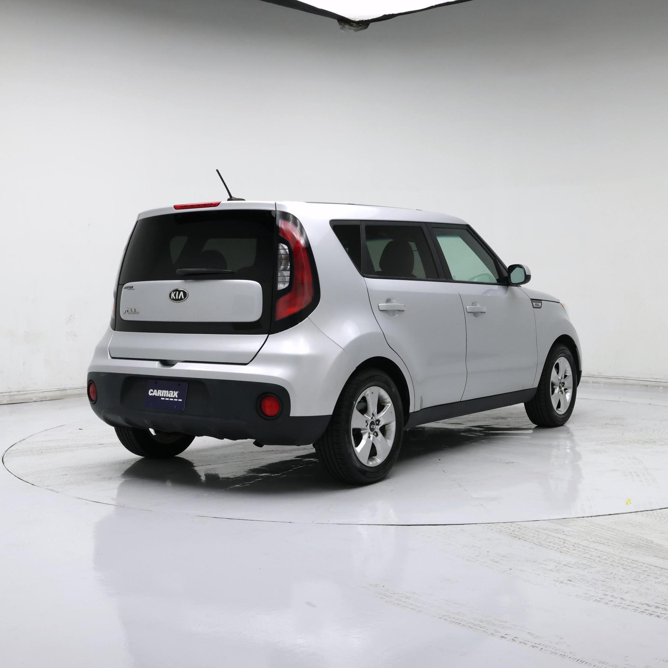 Thumbnail: 2017 Kia Soul - 8