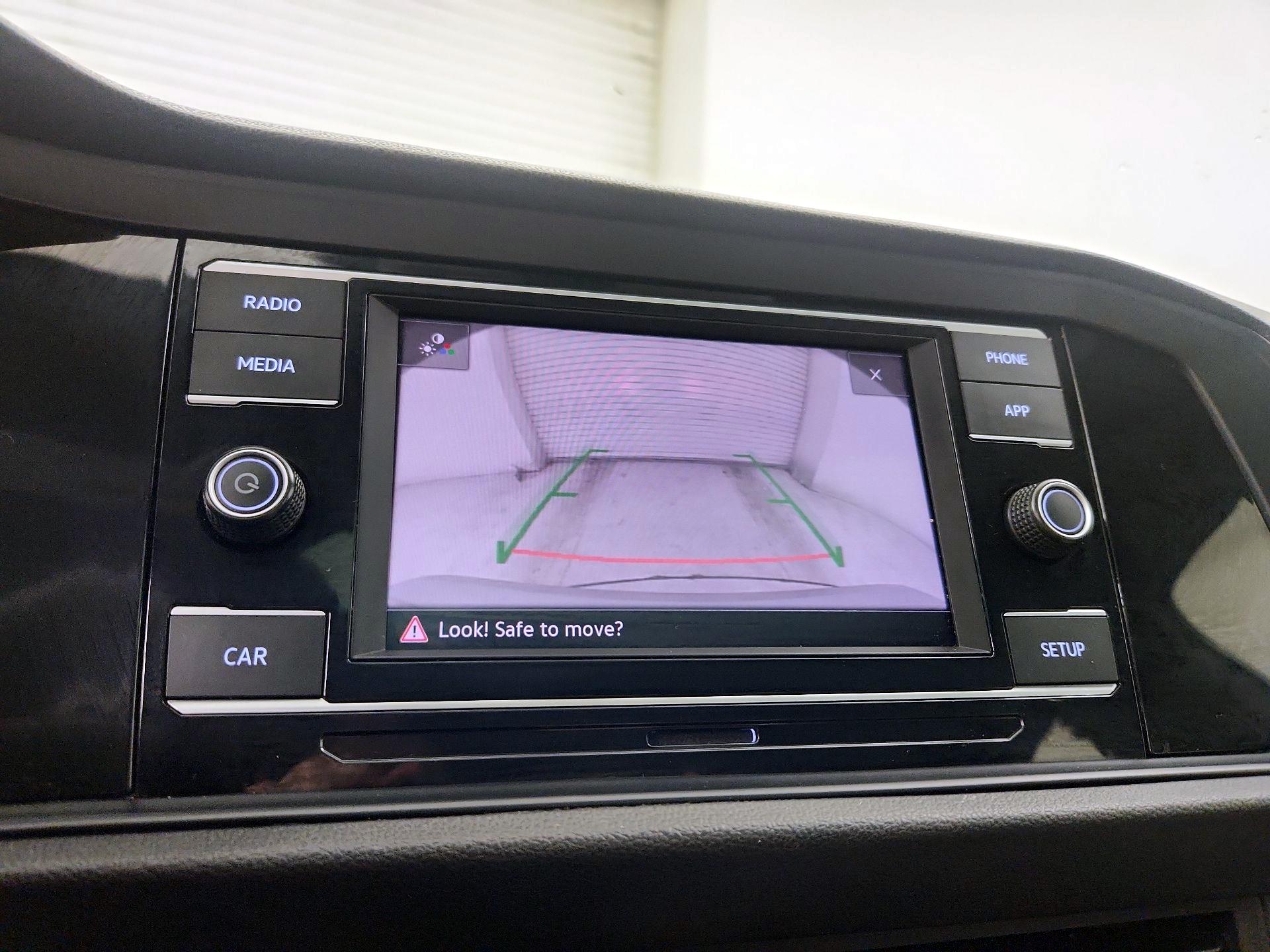 Thumbnail: 2019 Volkswagen Jetta - 14