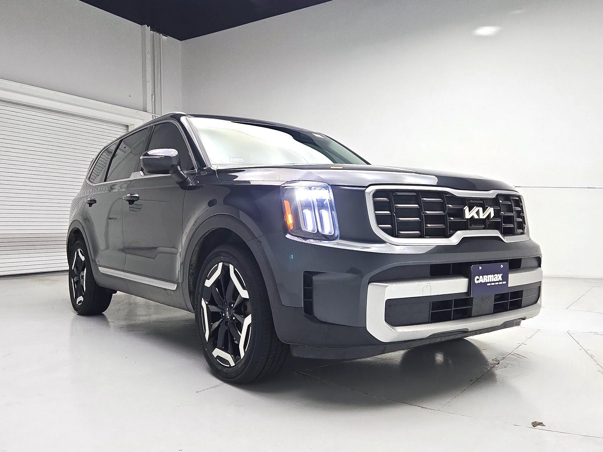 Thumbnail: 2023 Kia Telluride - 1