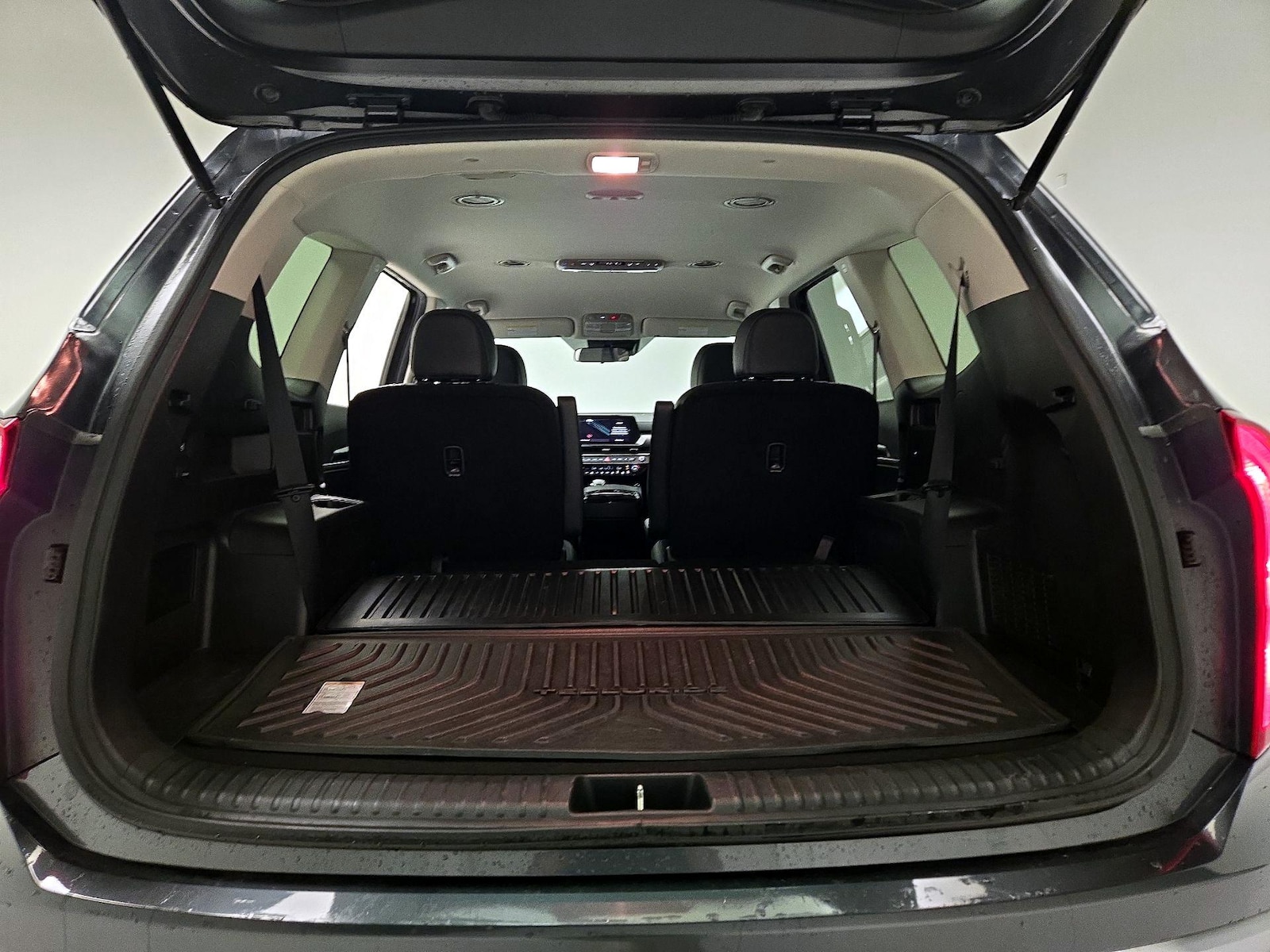 2023 Kia Telluride S - Photo 22