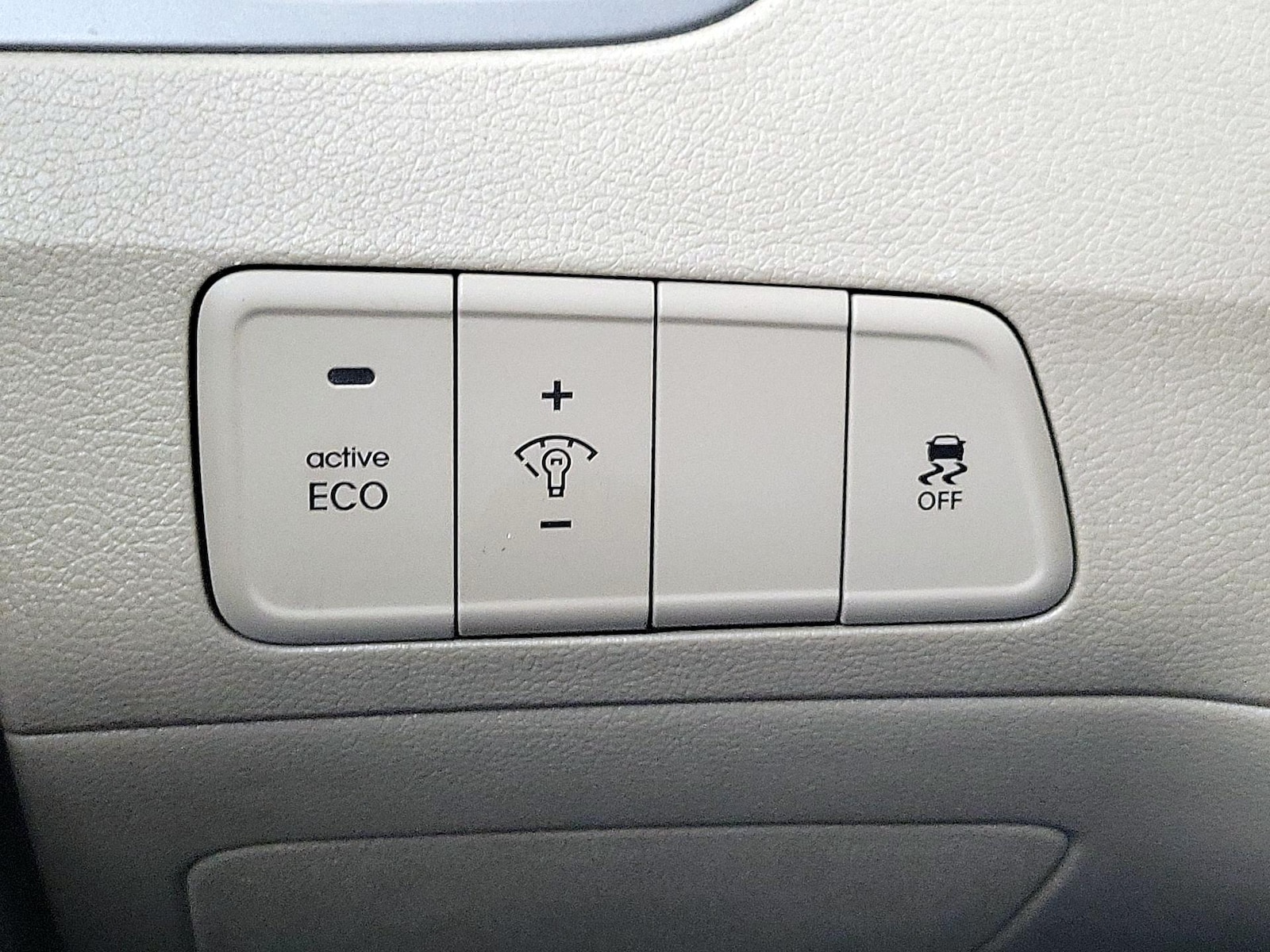 2014 Hyundai Elantra Limited - Photo 14