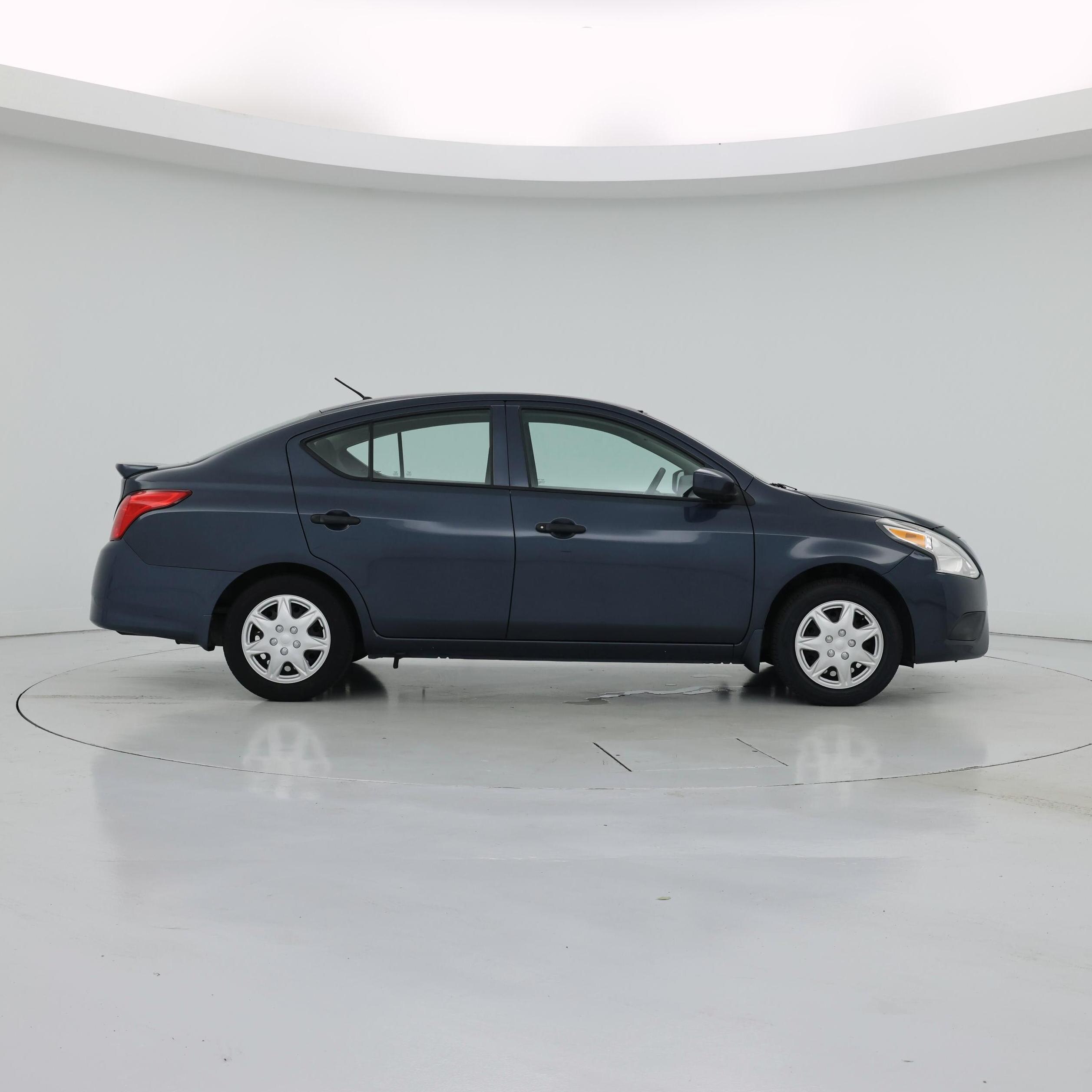 Thumbnail: 2017 Nissan Versa - 7