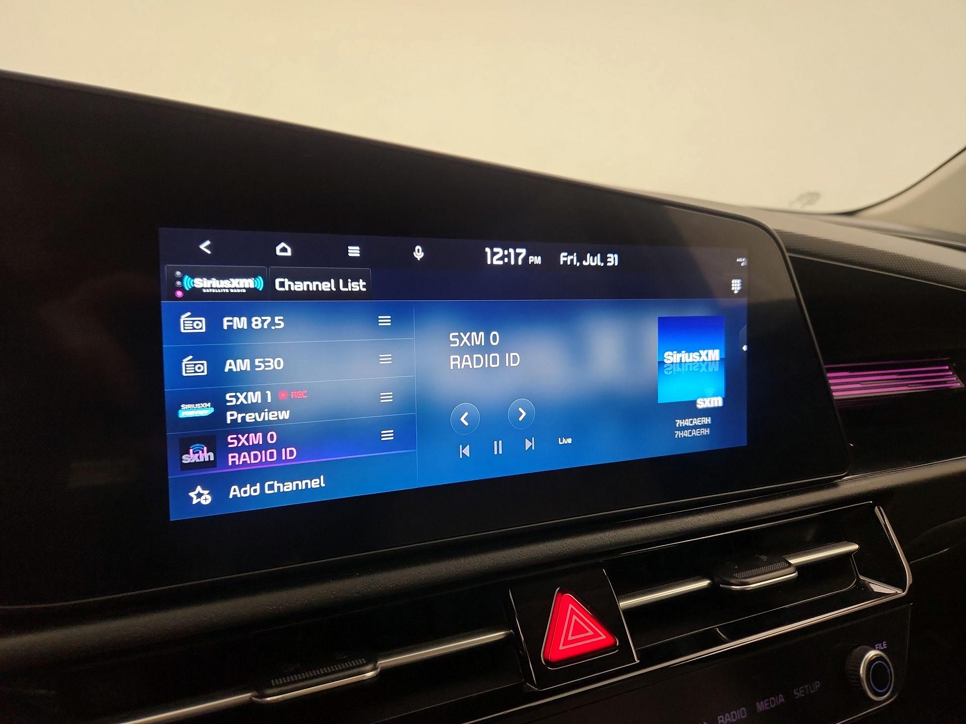 Thumbnail: 2023 Kia Niro - 16