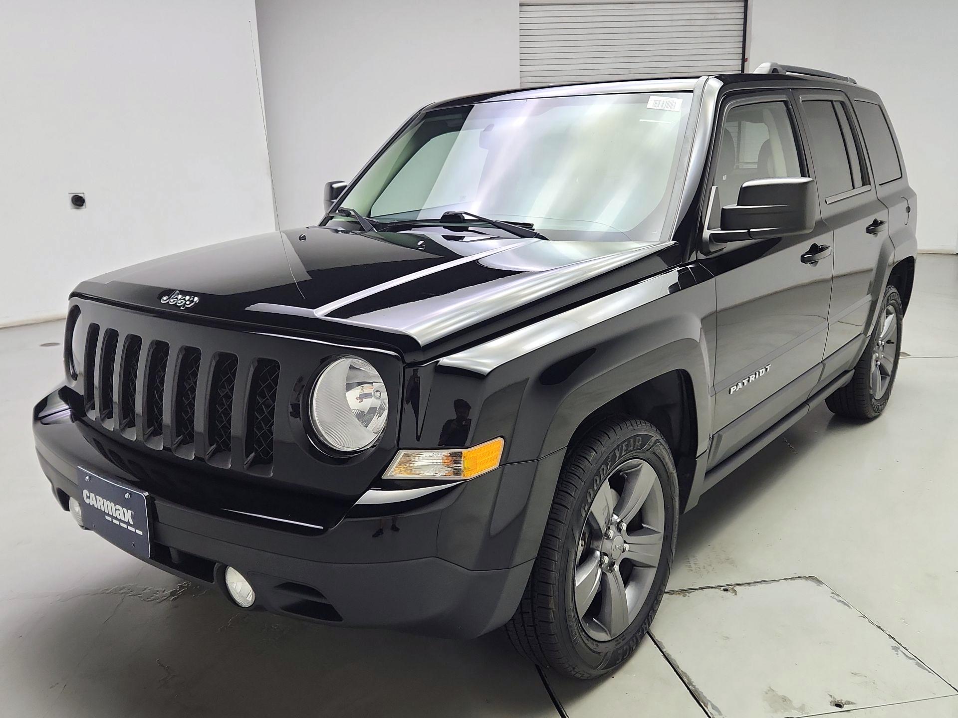 Thumbnail: 2014 Jeep Patriot - 3