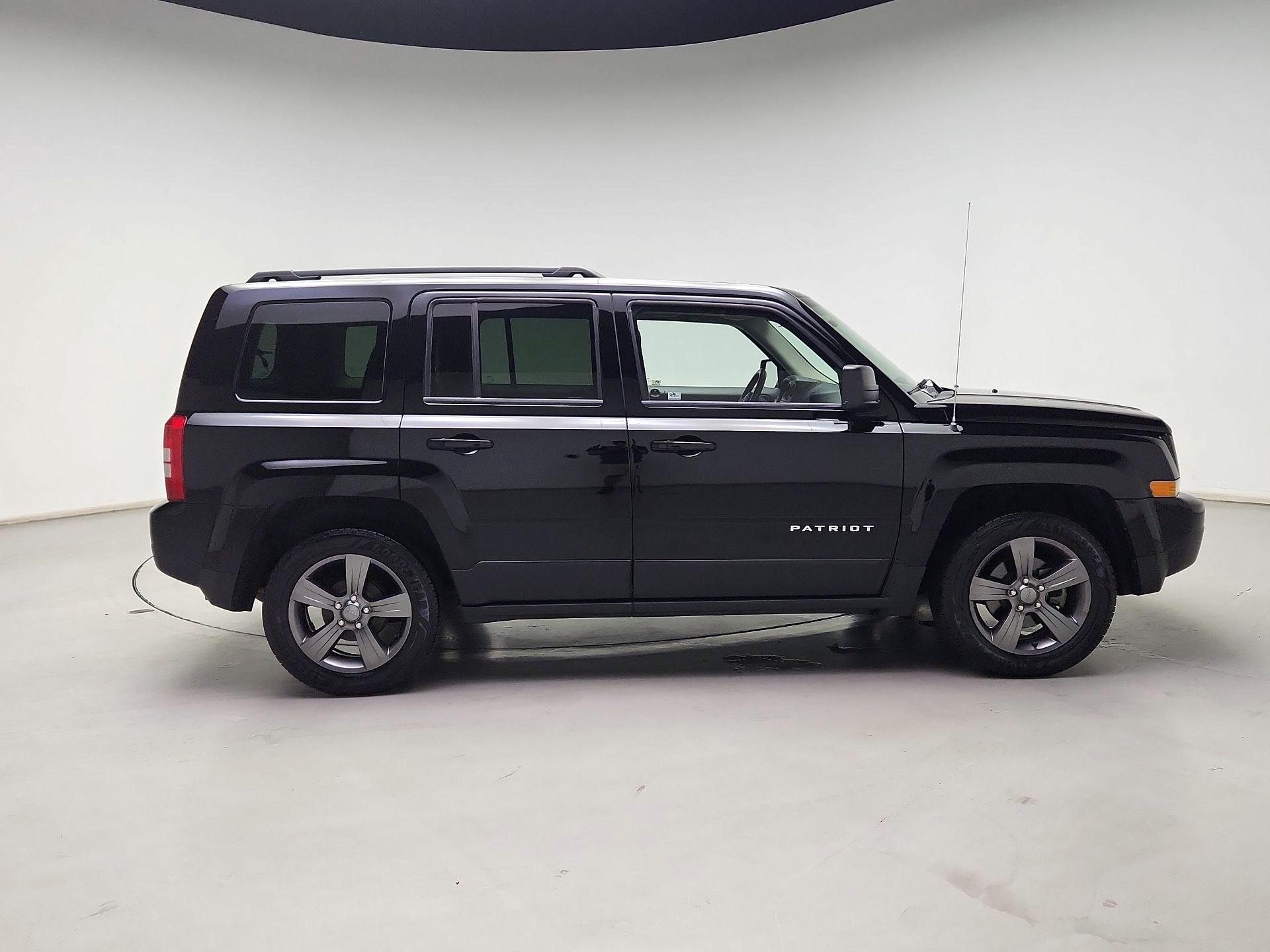 Thumbnail: 2014 Jeep Patriot - 4
