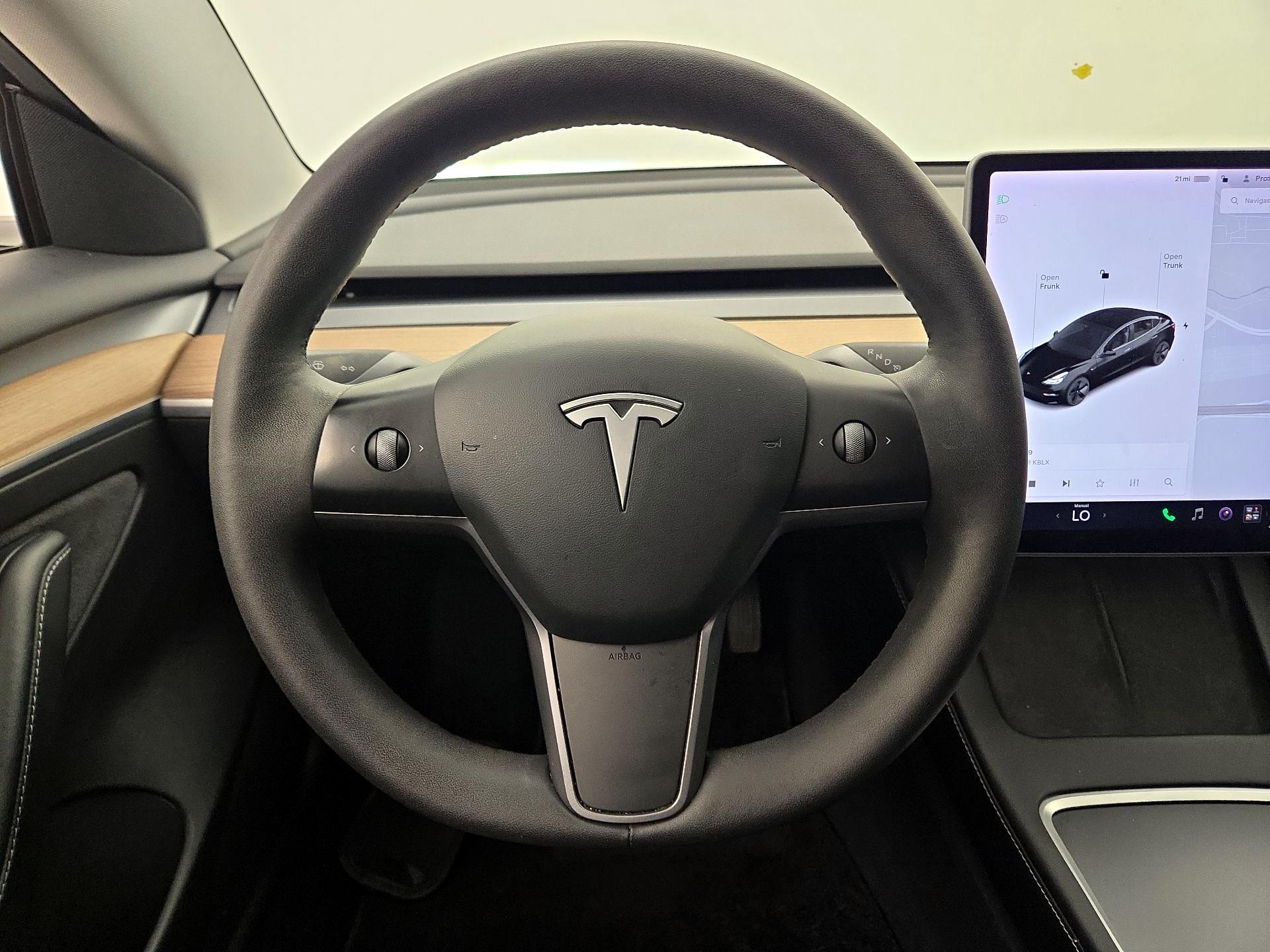 Thumbnail: 2021 Tesla Model 3 - 10