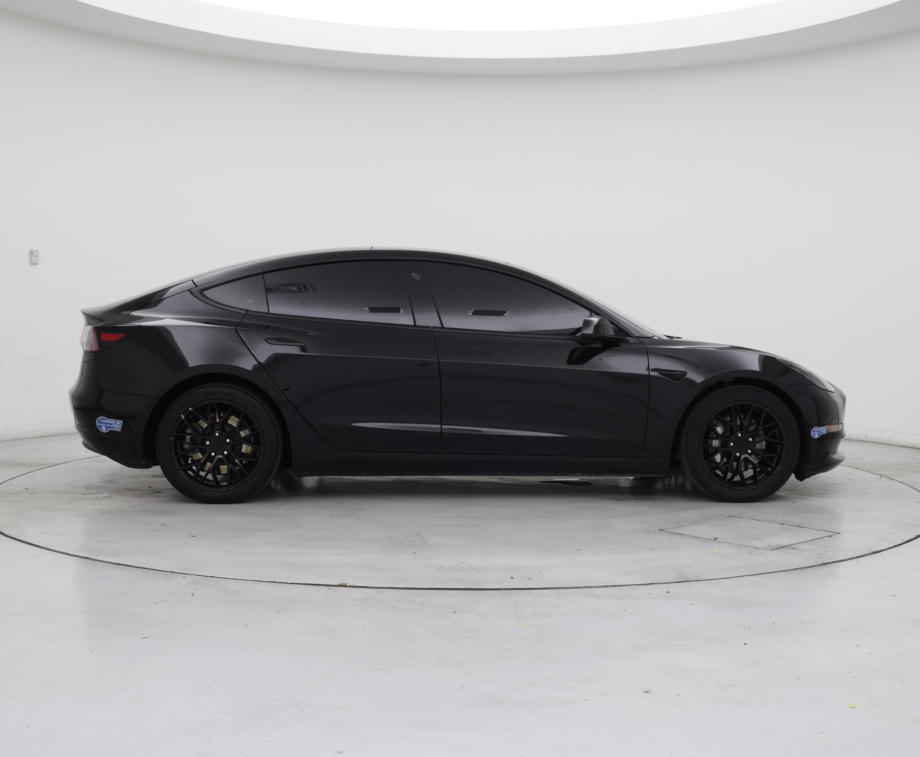 Thumbnail: 2021 Tesla Model 3 - 7