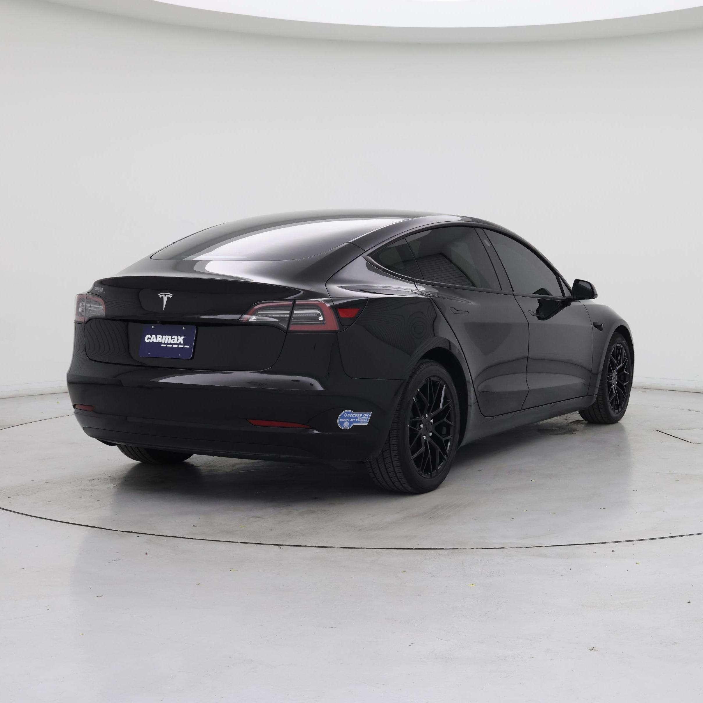 Thumbnail: 2021 Tesla Model 3 - 8