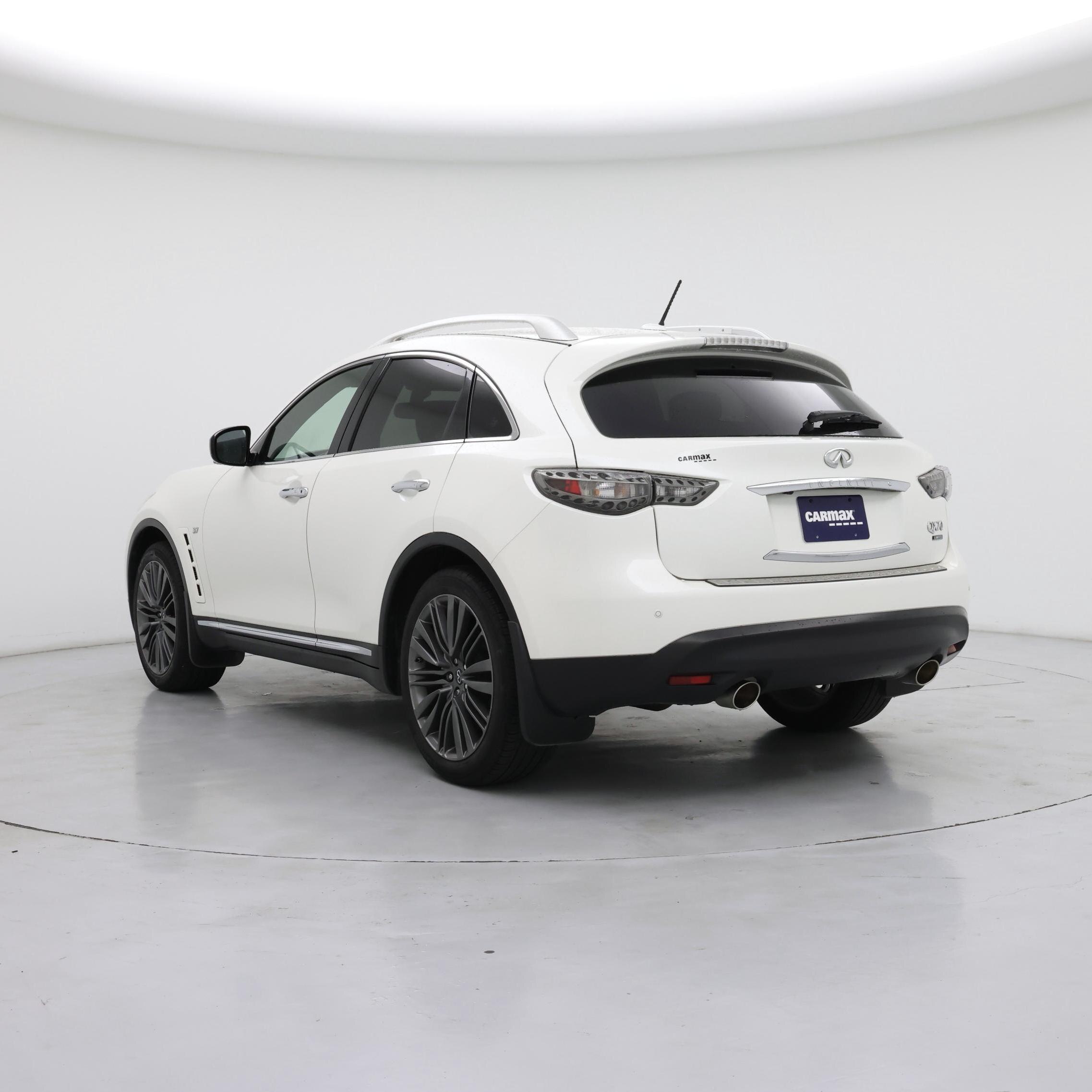 Thumbnail: 2017 INFINITI QX70 - 2