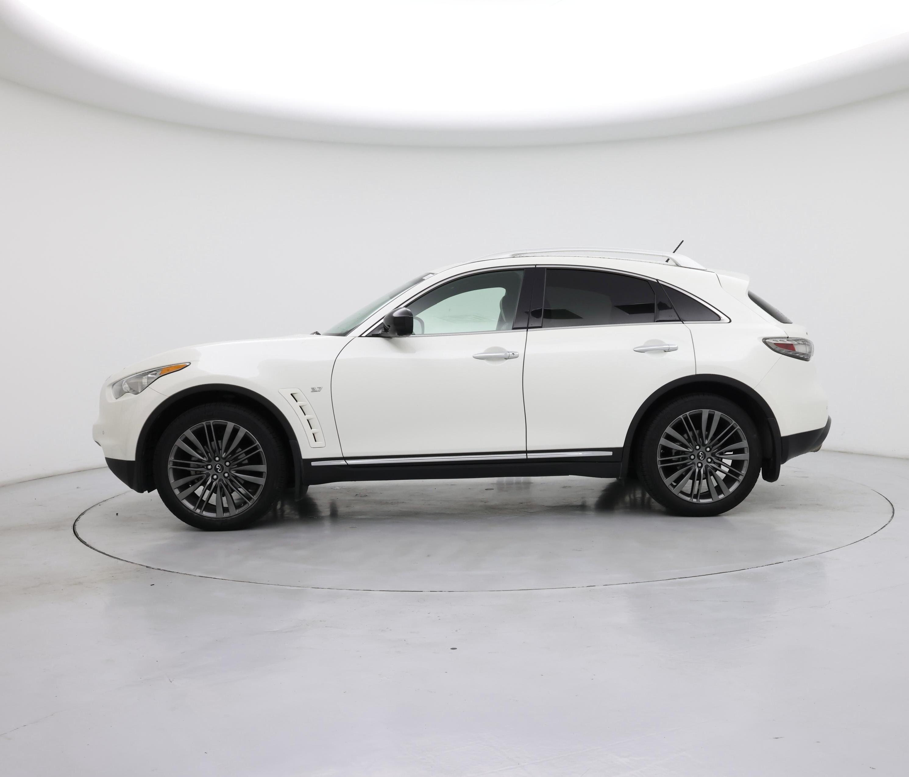 Thumbnail: 2017 INFINITI QX70 - 3