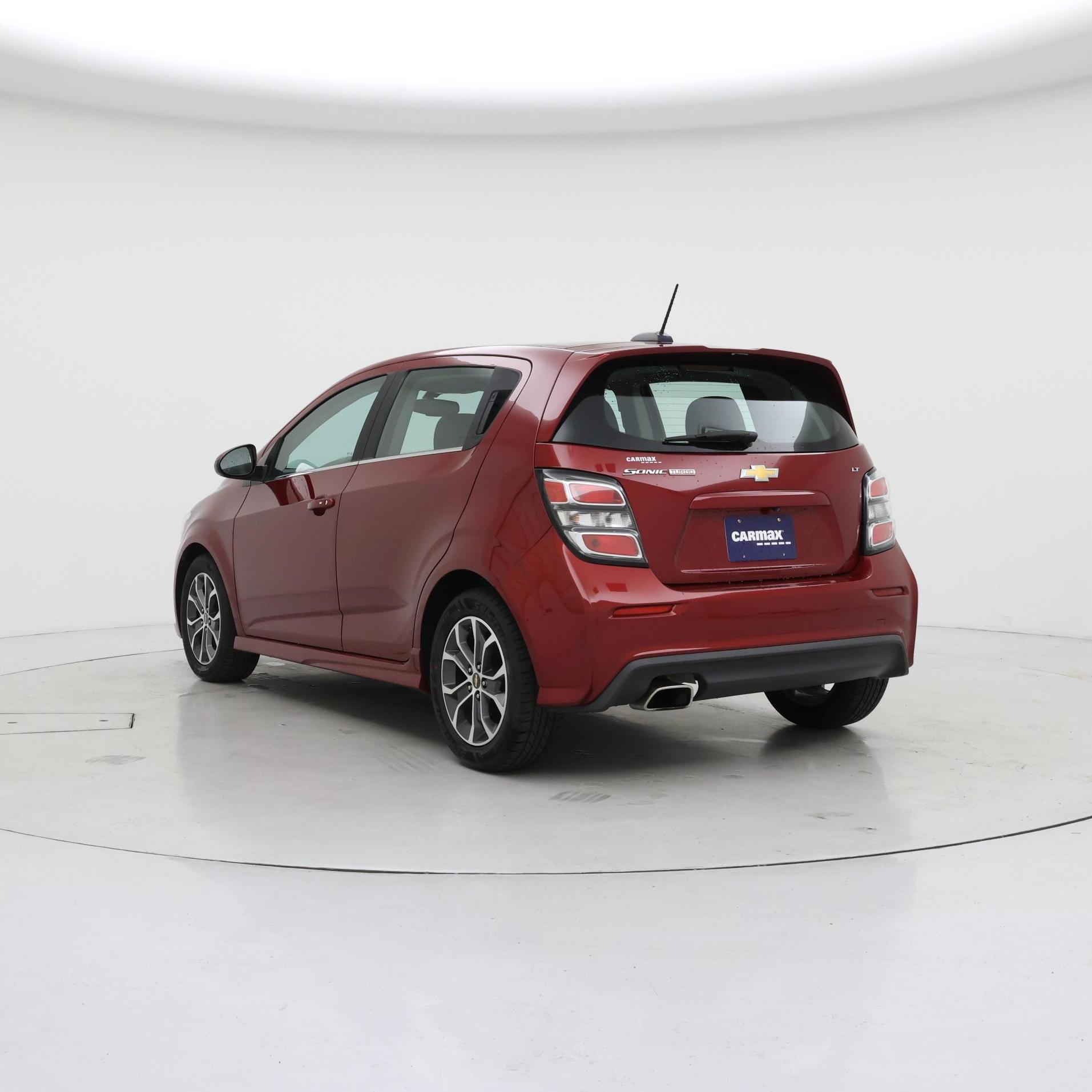 Thumbnail: 2017 Chevrolet Sonic - 2