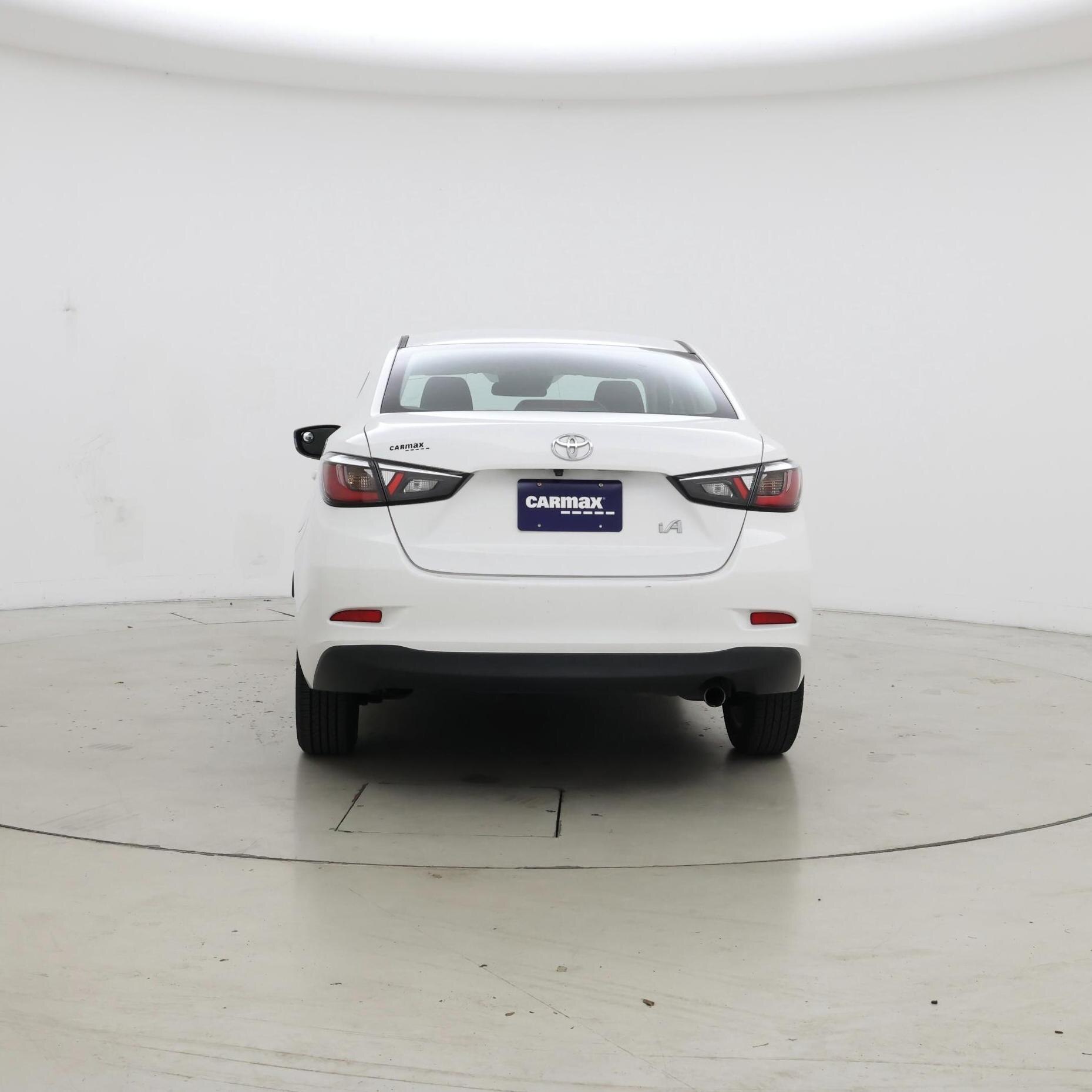 Thumbnail: 2018 Toyota Yaris iA - 6