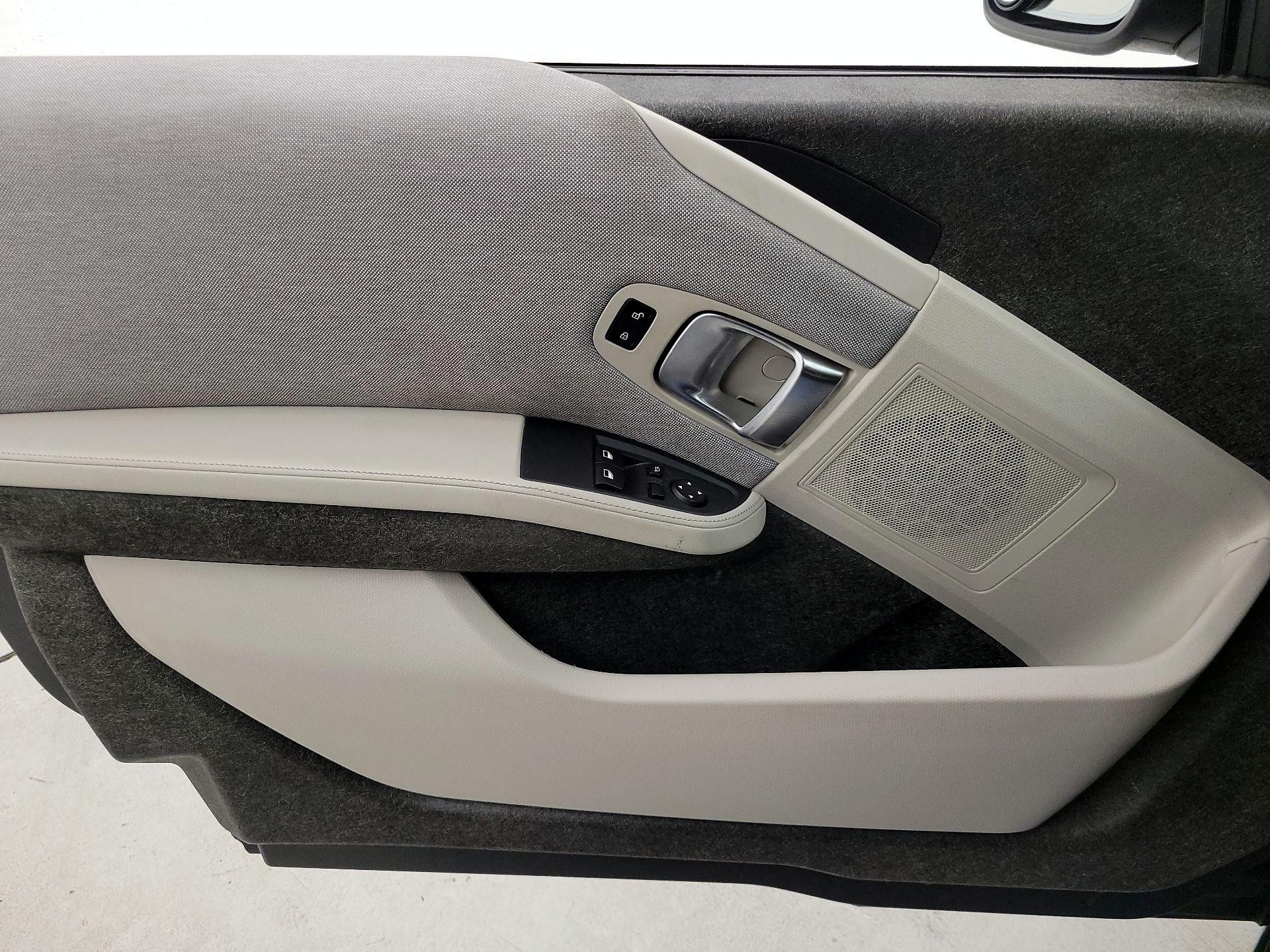 Thumbnail: 2017 BMW i3 - 12