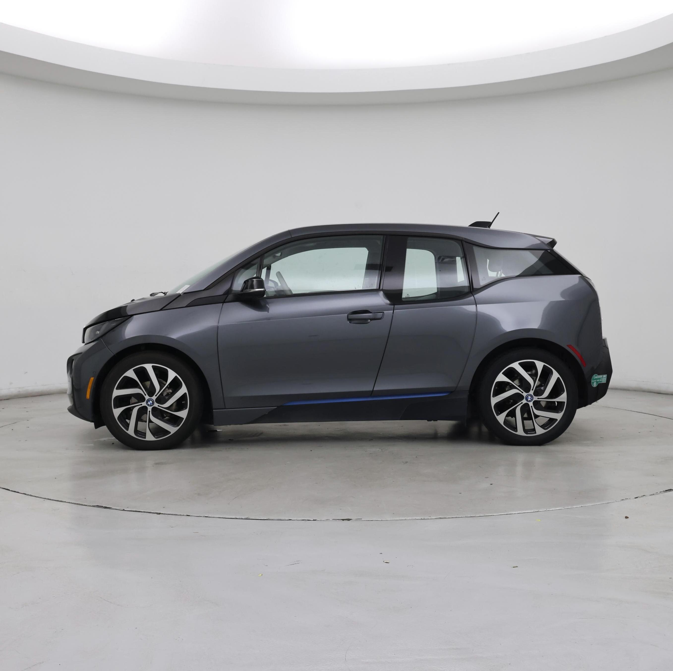 Thumbnail: 2017 BMW i3 - 3