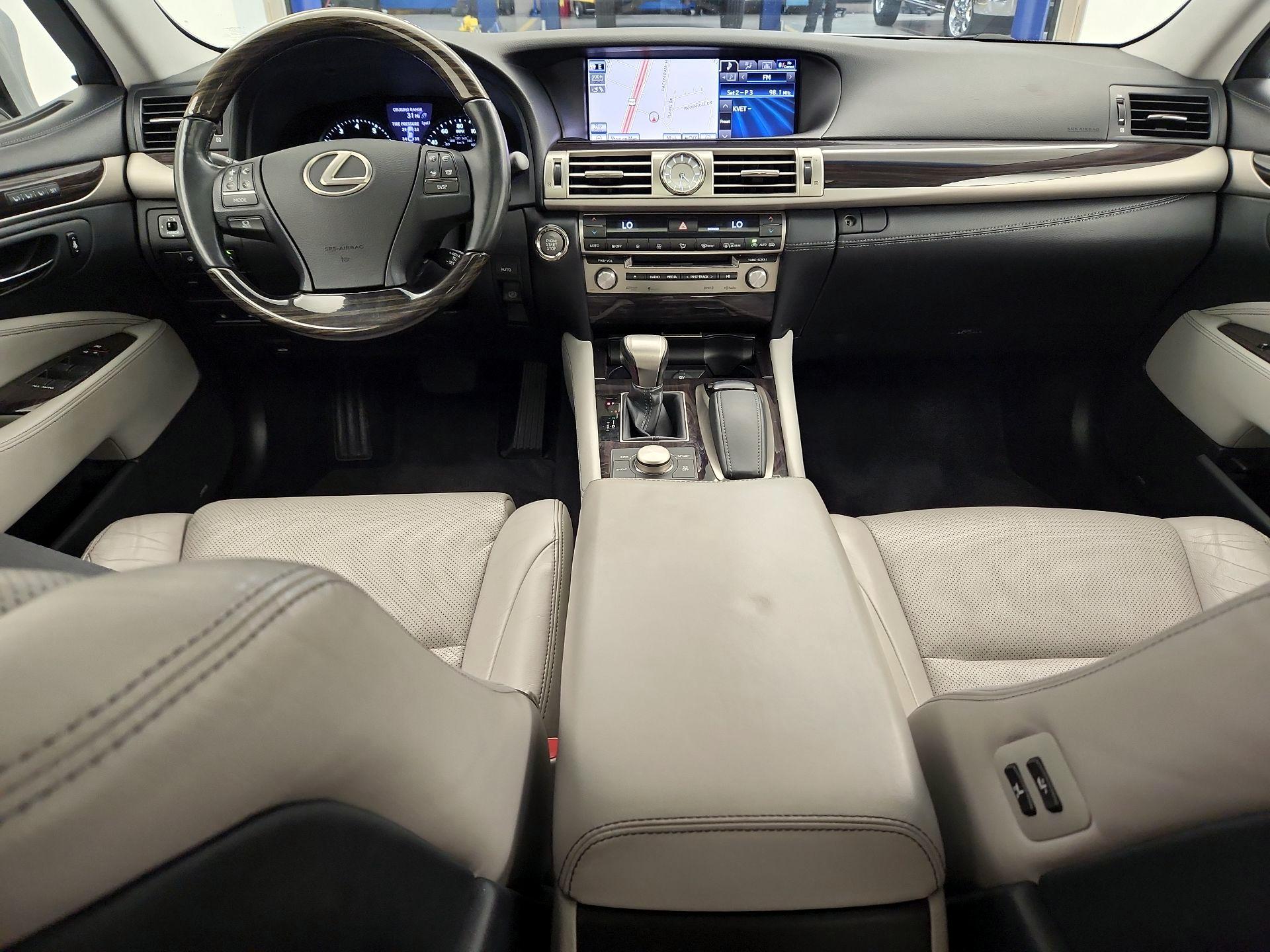 Thumbnail: 2014 Lexus LS - 9