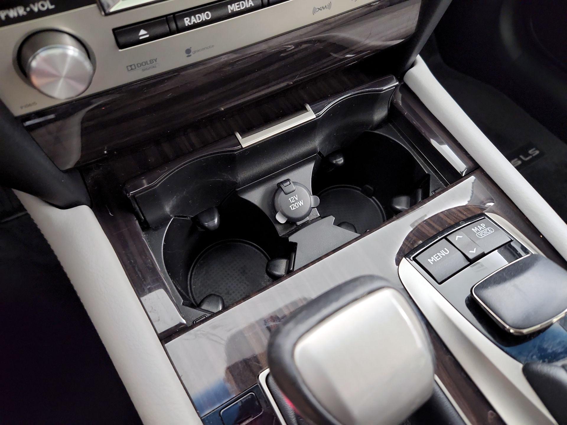 Thumbnail: 2014 Lexus LS - 19