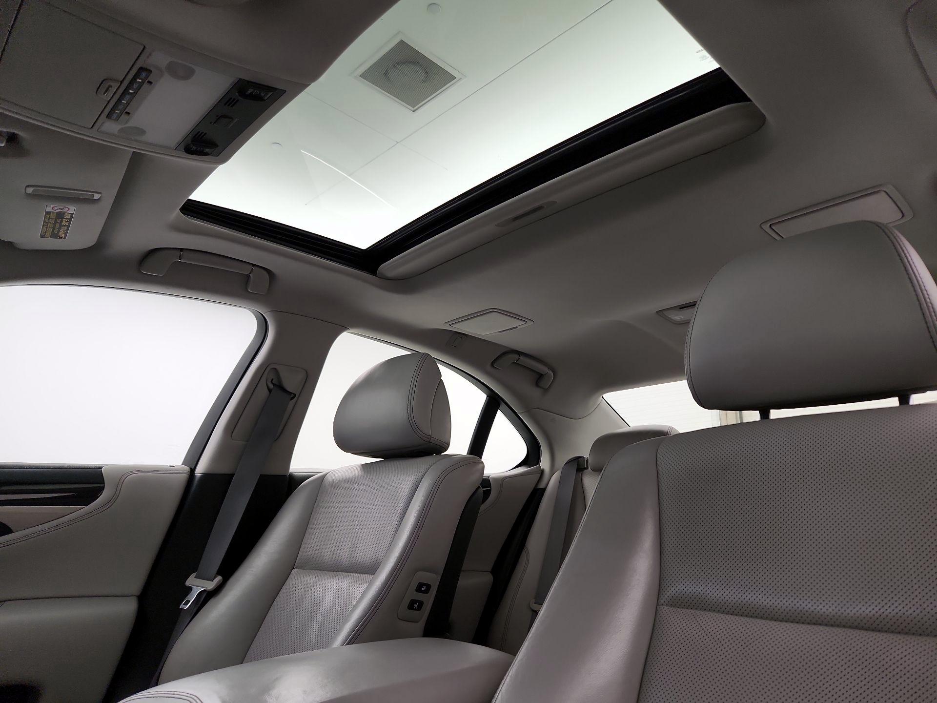 Thumbnail: 2014 Lexus LS - 20