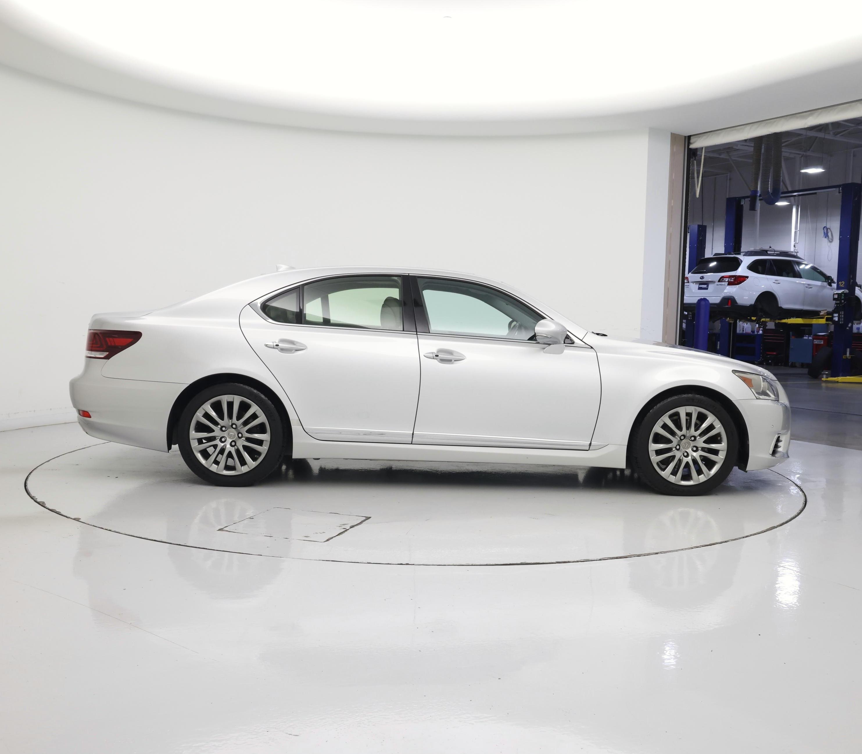 Thumbnail: 2014 Lexus LS - 7