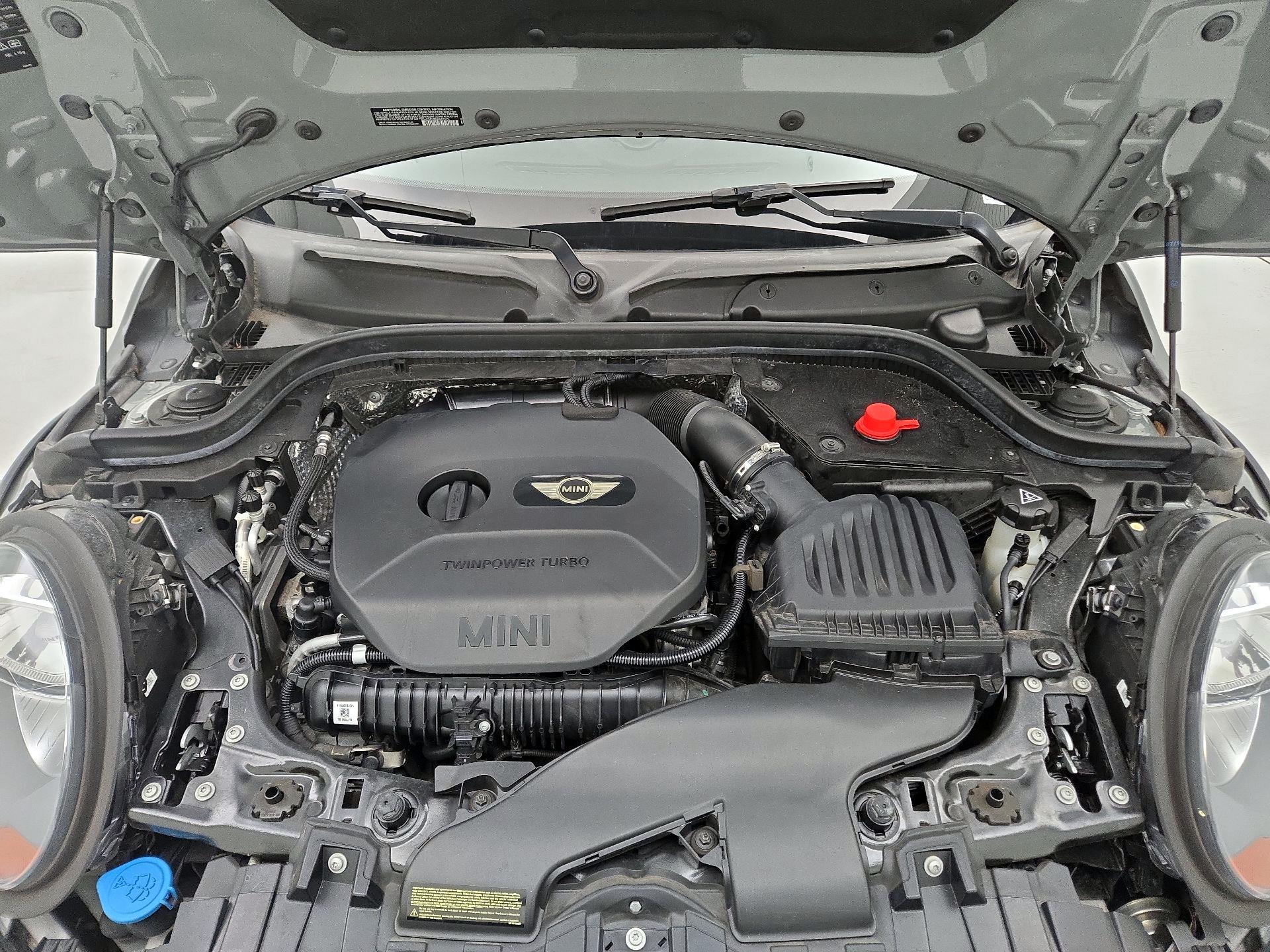 Thumbnail: 2015 MINI Cooper Hardtop - 20