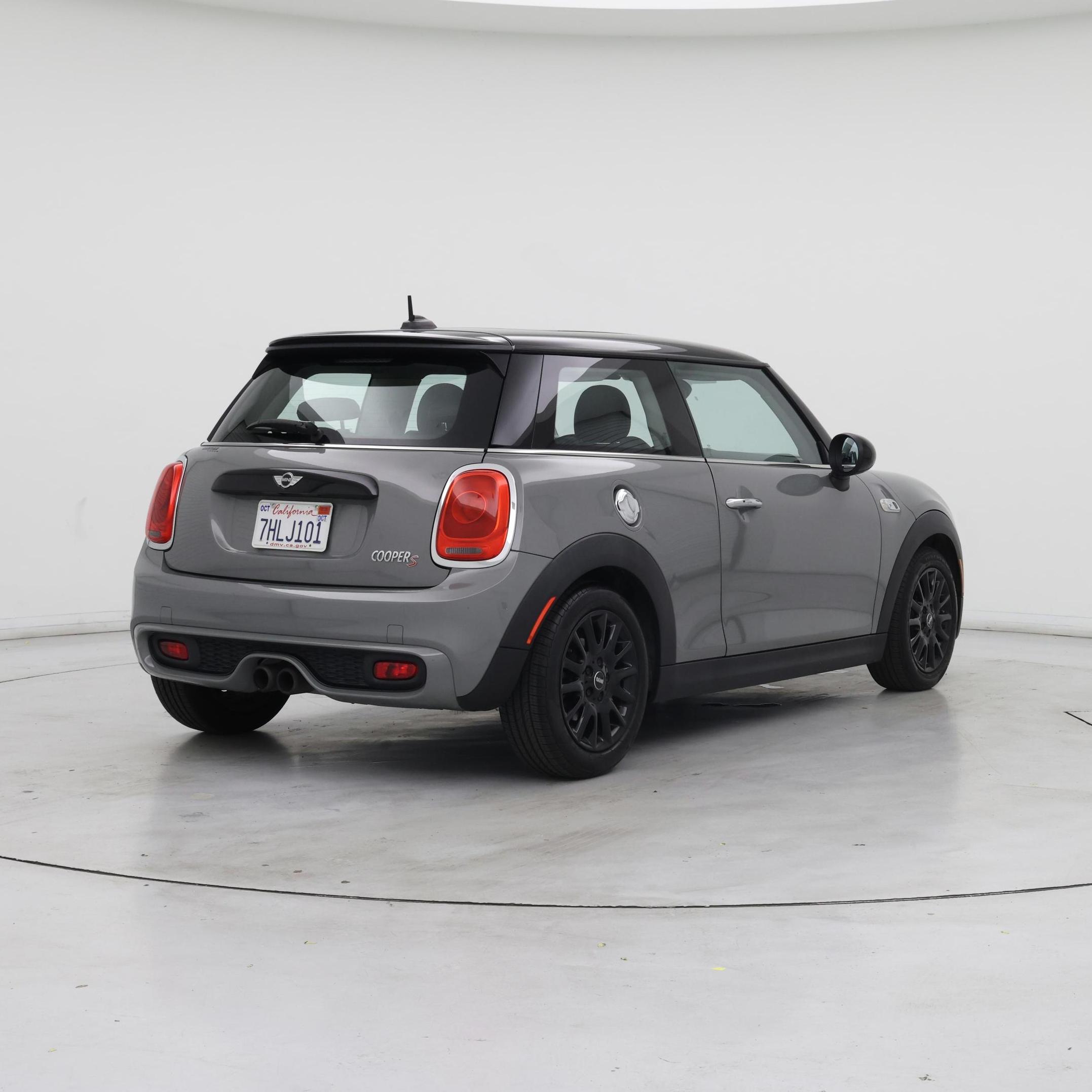 Thumbnail: 2015 MINI Cooper Hardtop - 8