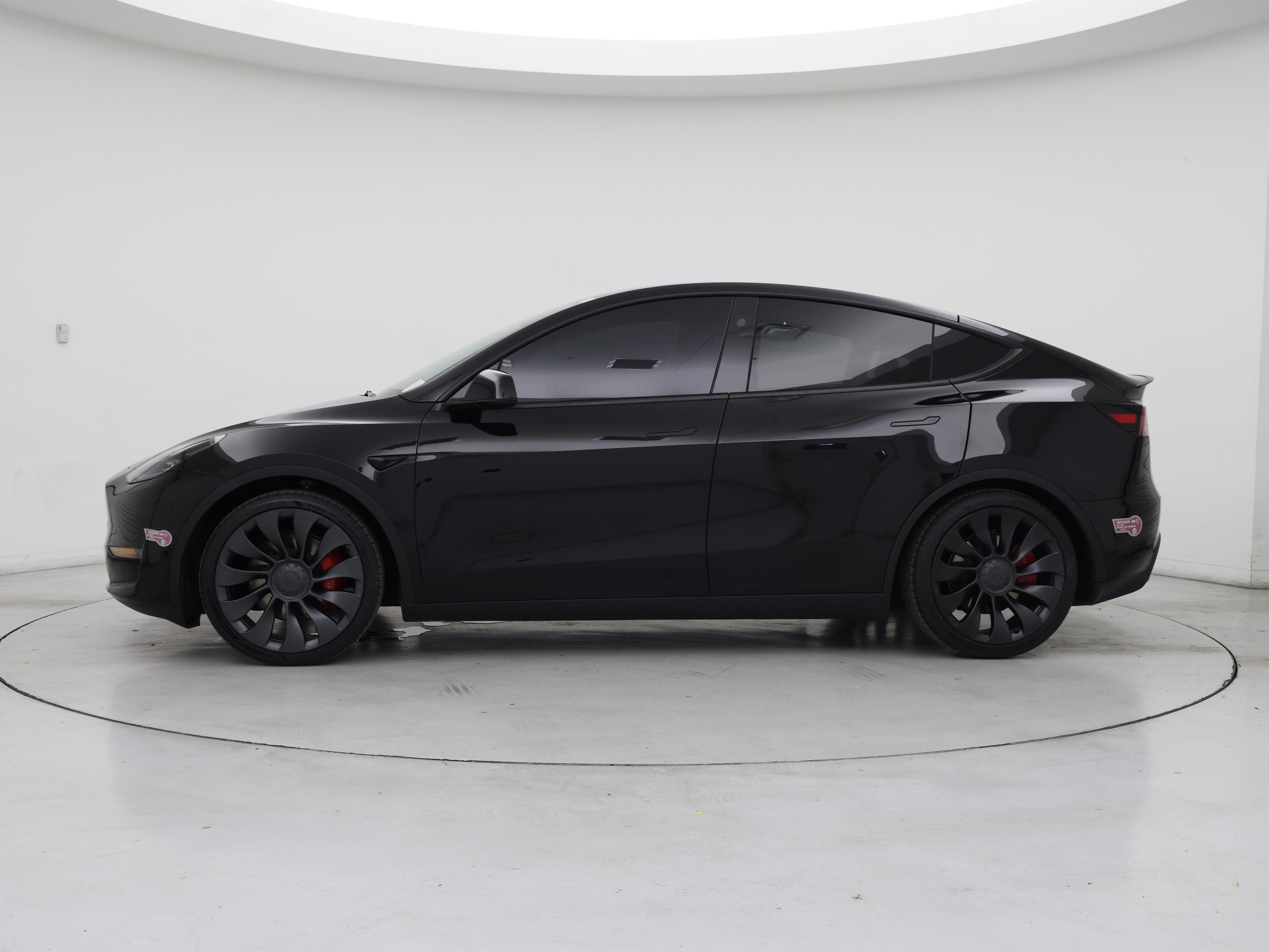 Thumbnail: 2024 Tesla Model Y - 3